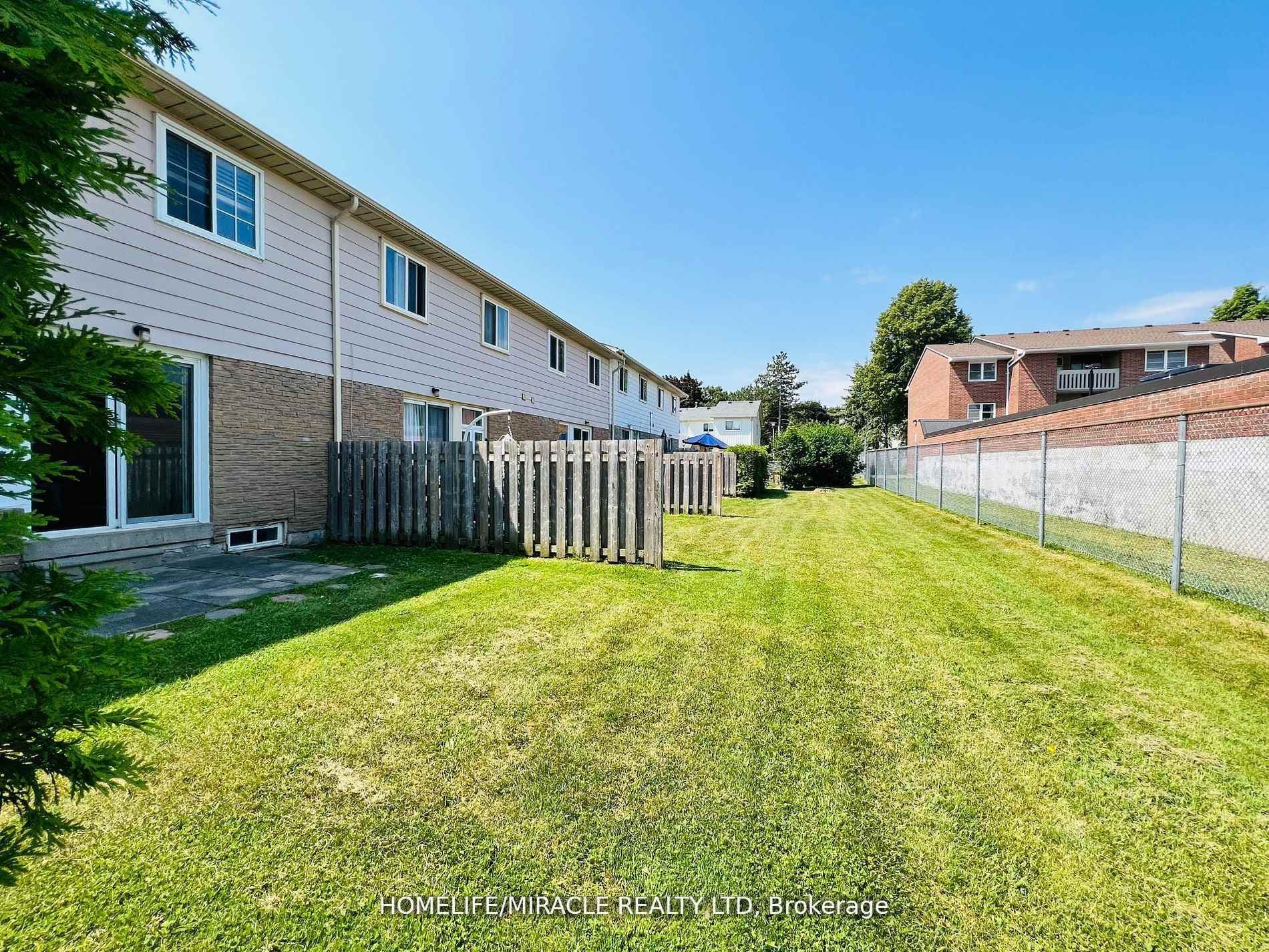 50 Blackwell Avenue Unit 11 photo 2