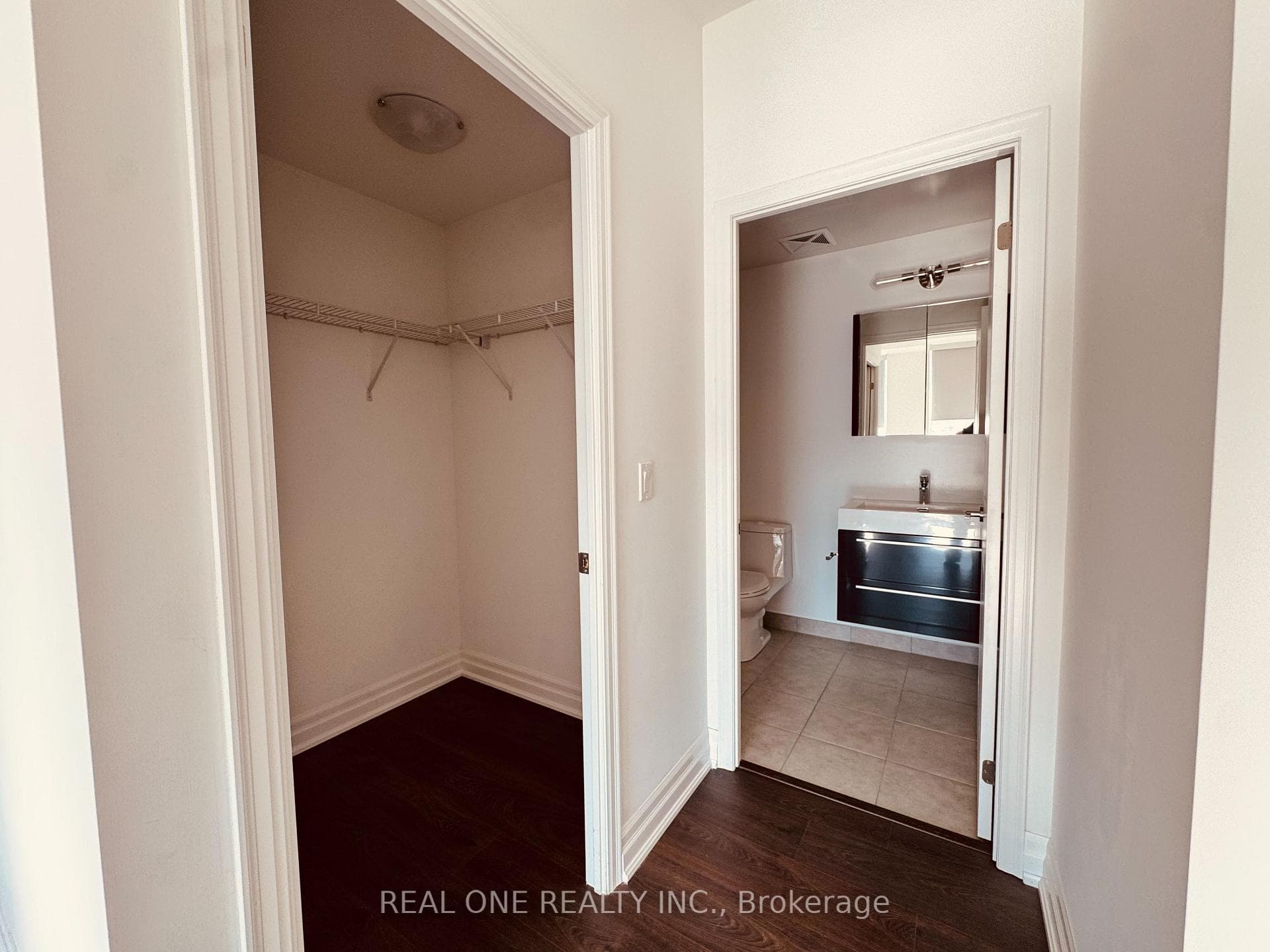 8 Rouge Valley Drive Unit 402B photo 8