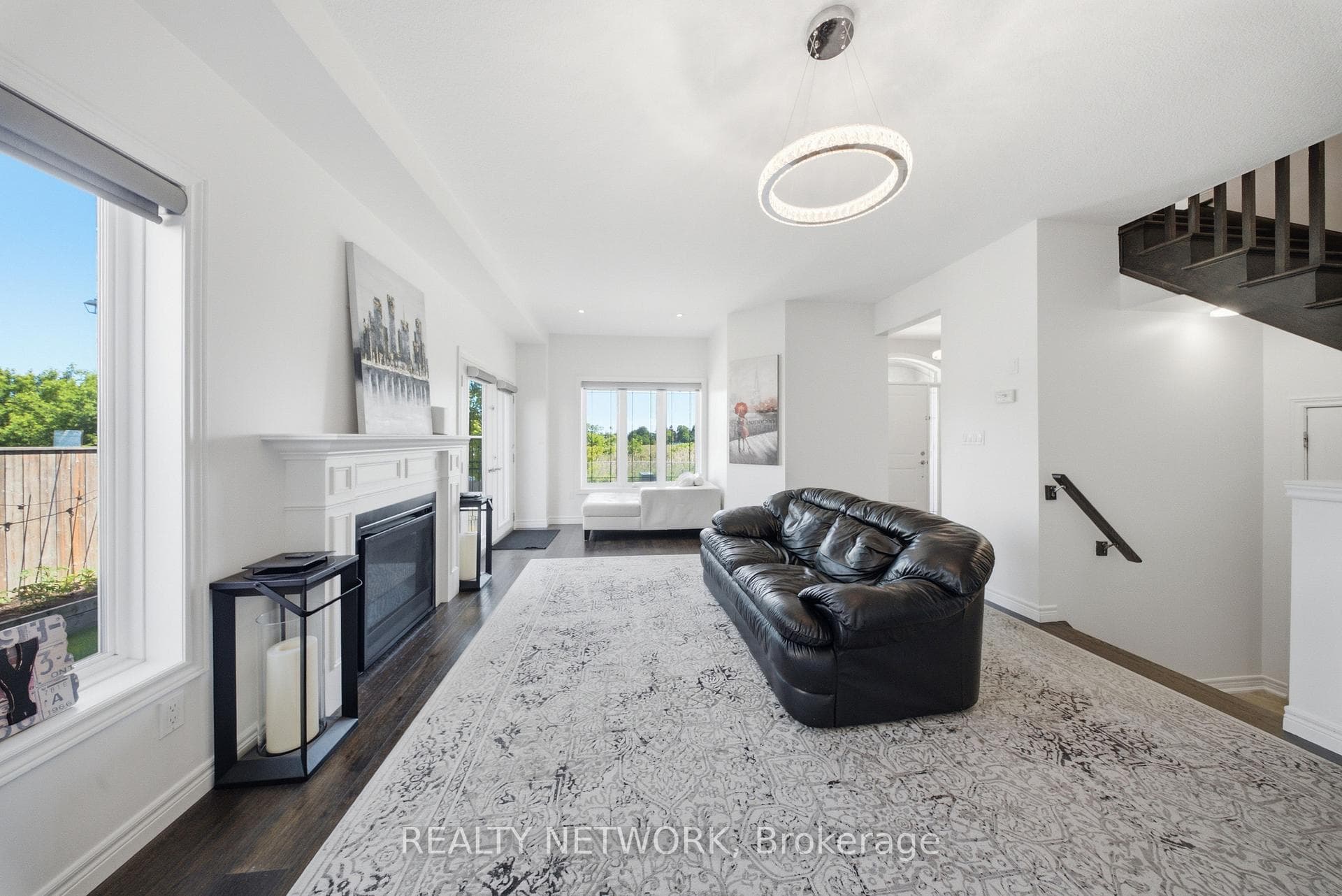 104 Sonoma Valley Crescent photo 11