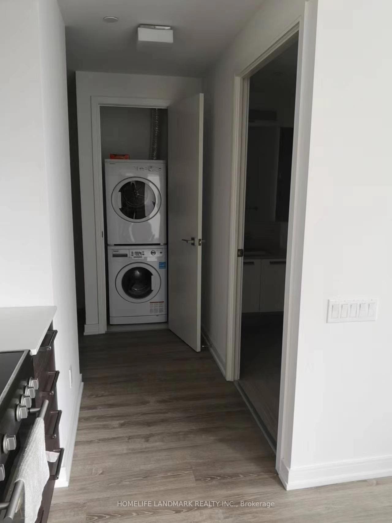 28 Wellesley Street Unit 607 photo 10
