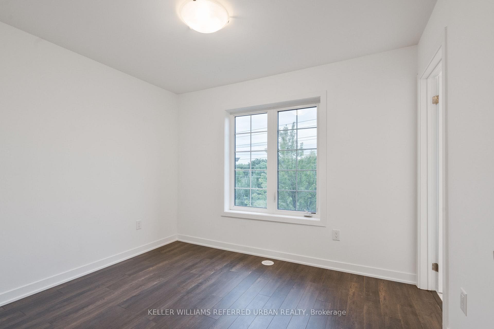 13 Selfridge Way photo 27