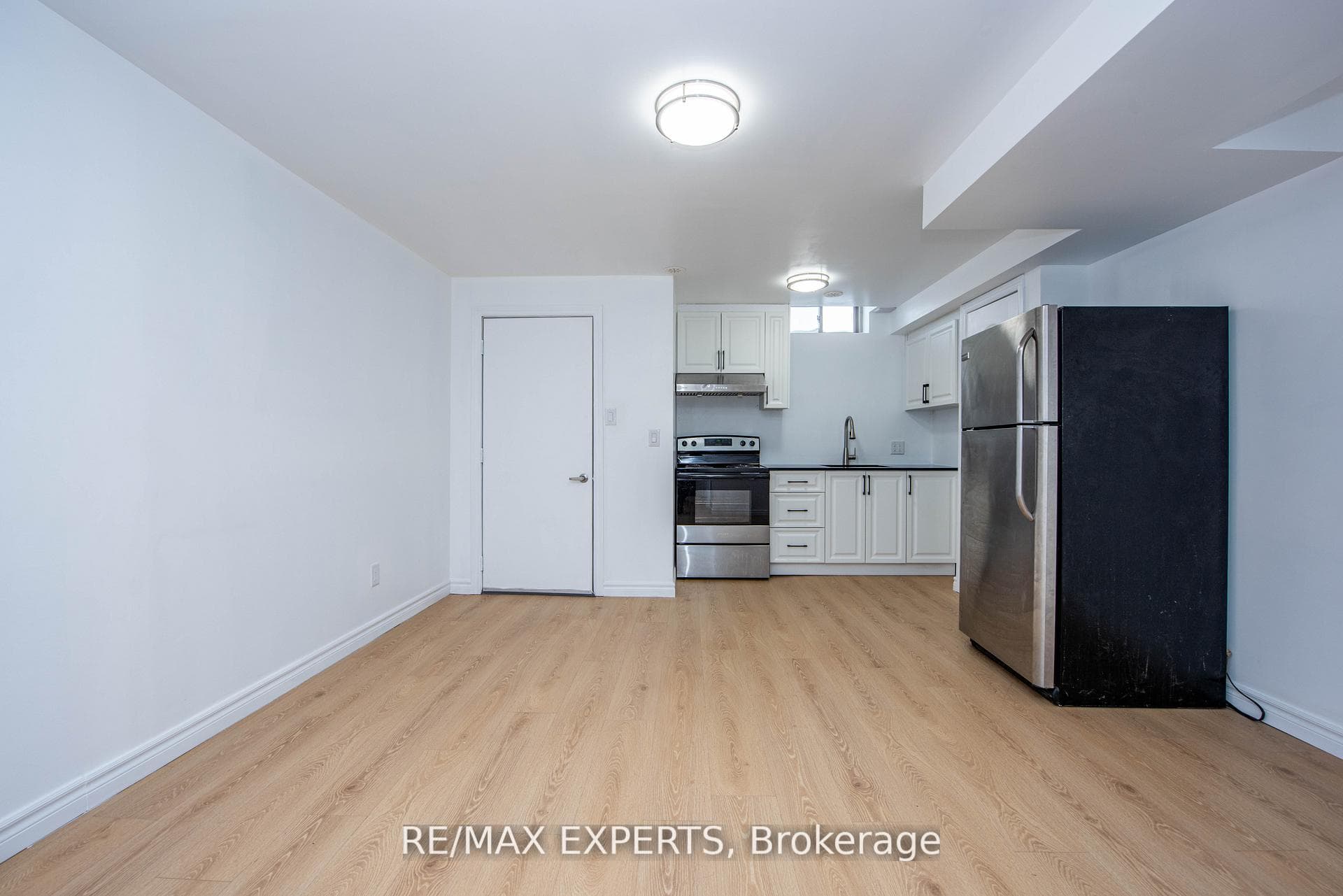 381 Inspire Boulevard photo 11