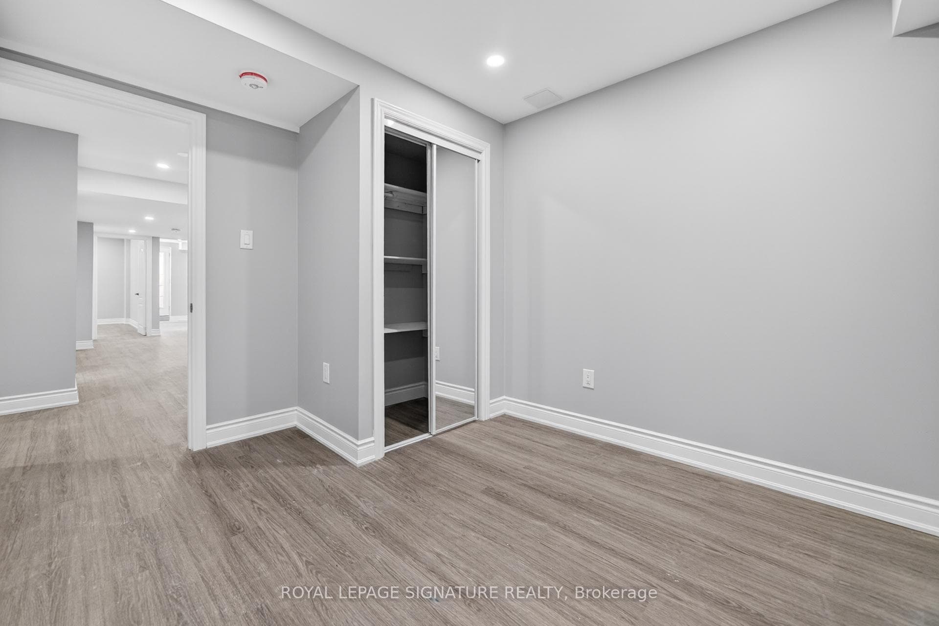 533 Yates Drive photo 16