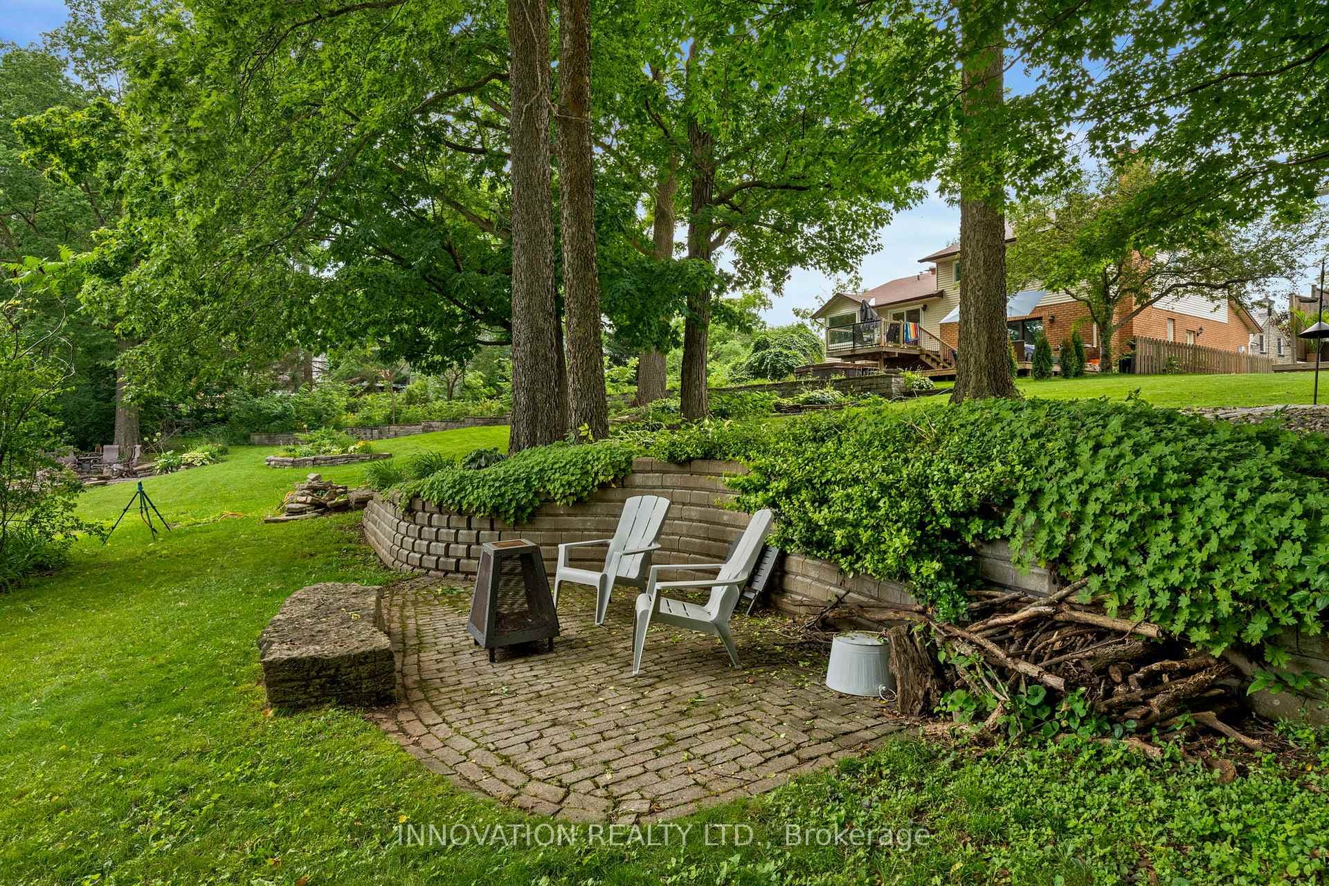 114 Bell Street photo 38