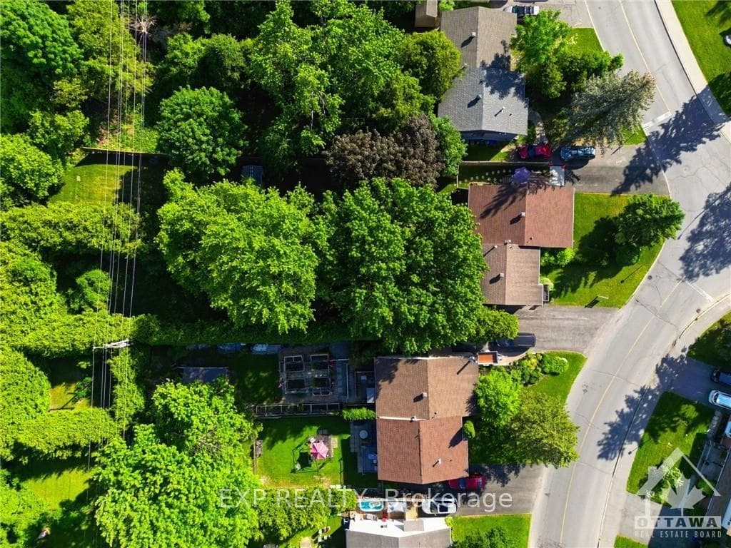 170 ROTHESAY Drive photo 22