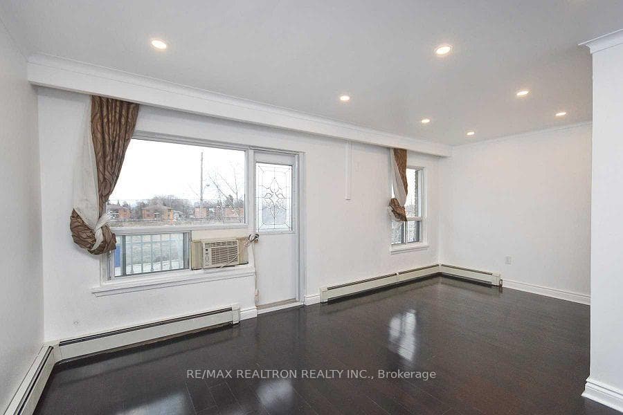 234 Wilmington Avenue Unit #3 photo 3