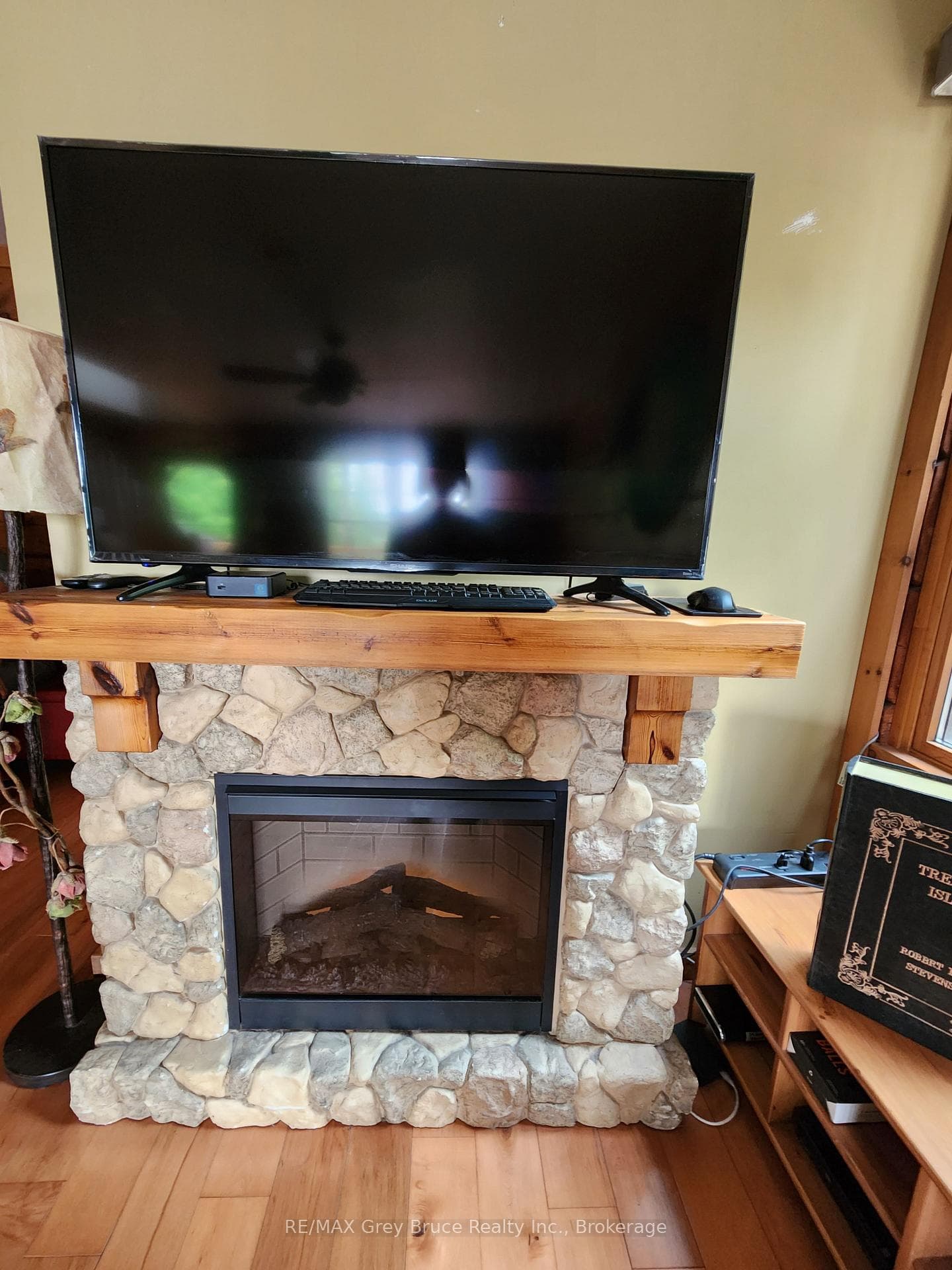 9 Hope Drive photo 24