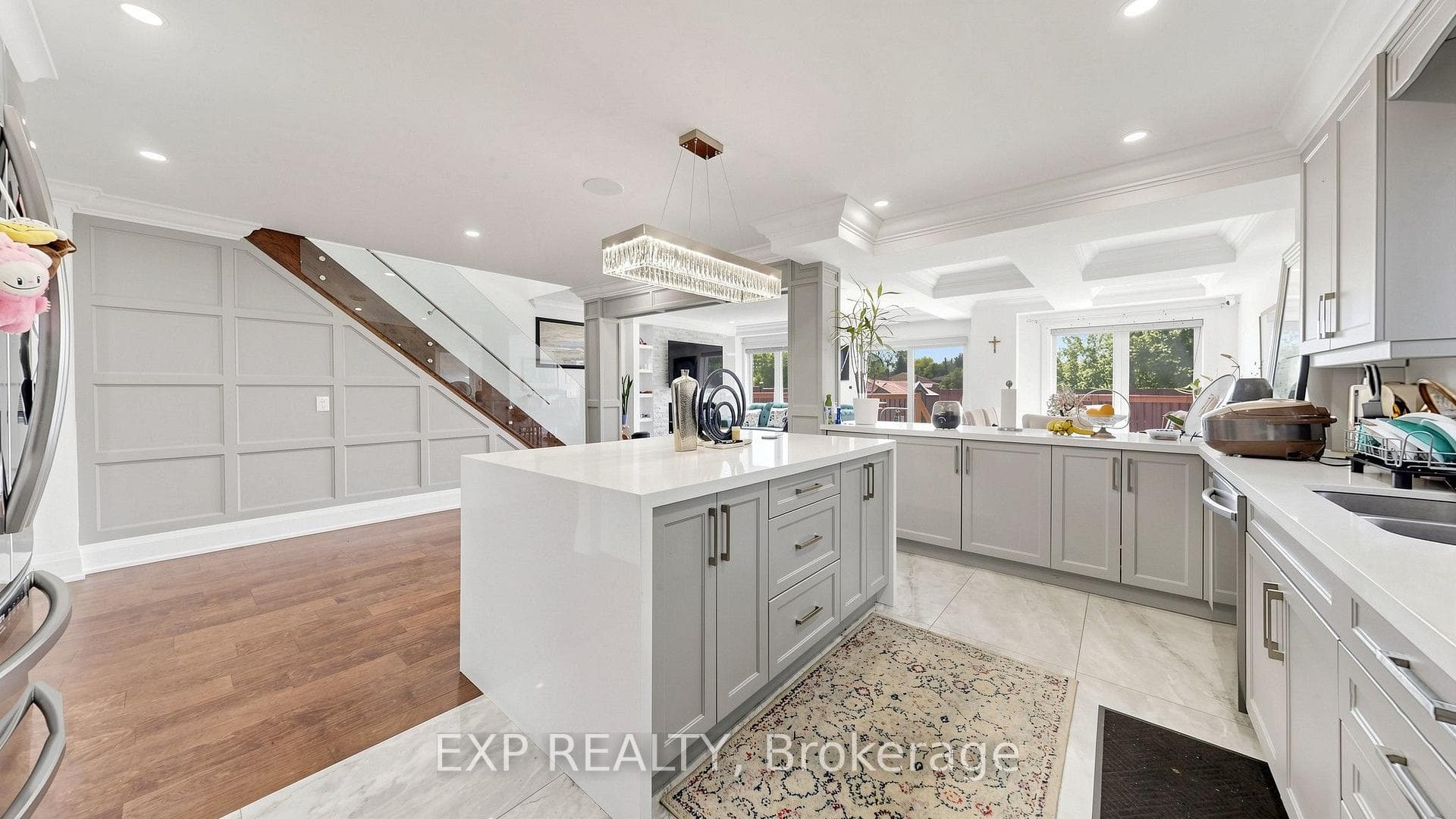 44 Tower Drive photo 12