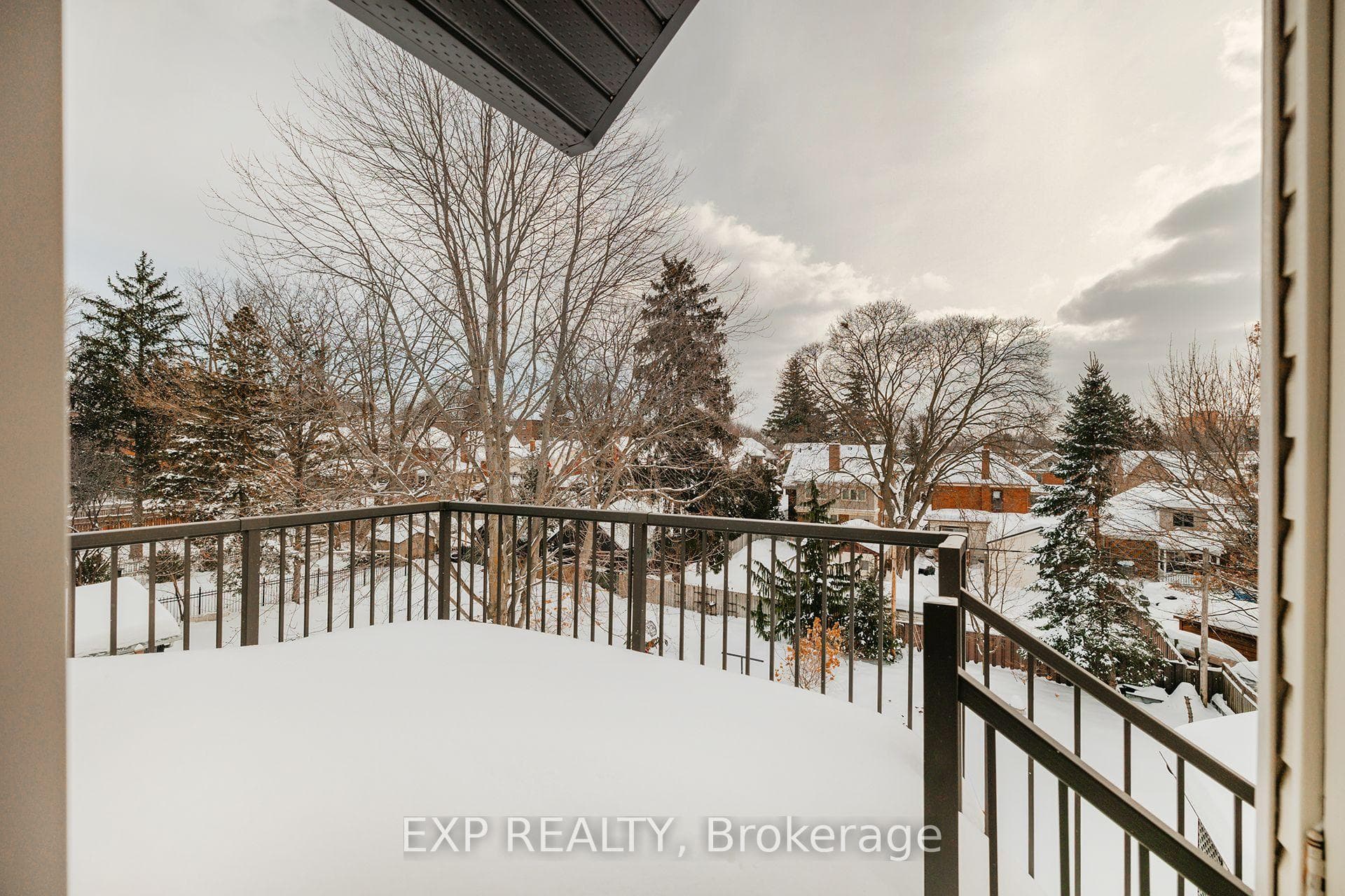 77 Borden Avenue photo 36