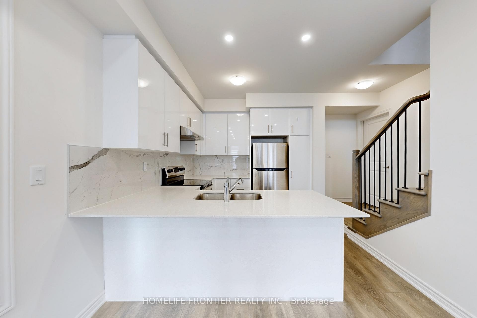 24 Paisley Drive photo 6