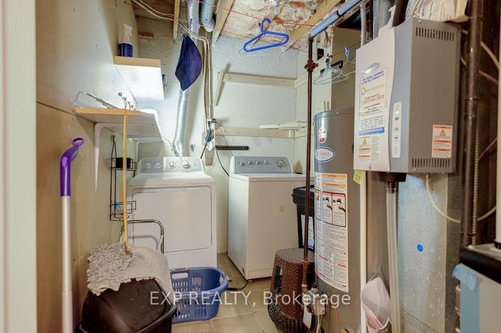 876 Blairholm Avenue photo 37