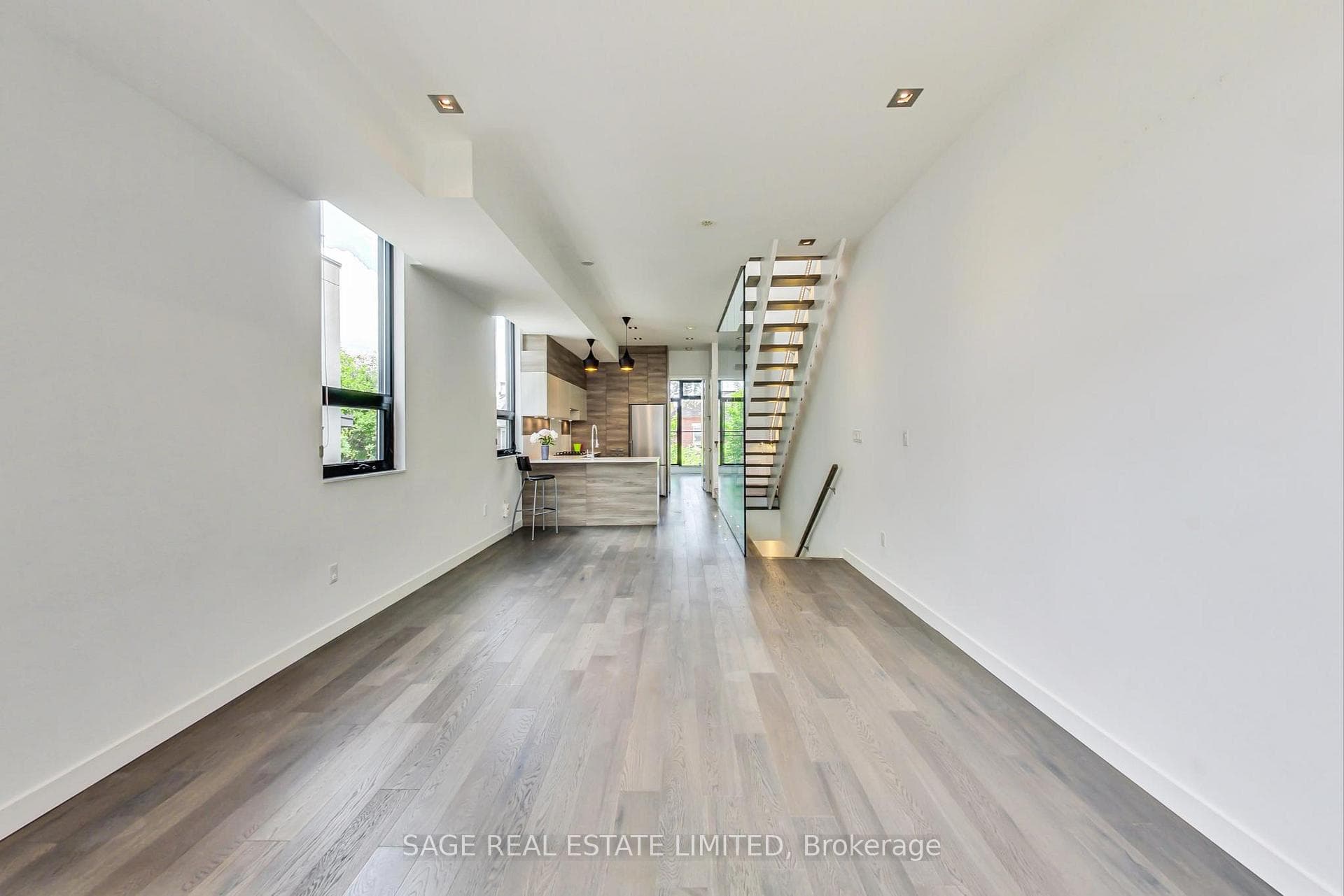 478 Shaw Street photo 6