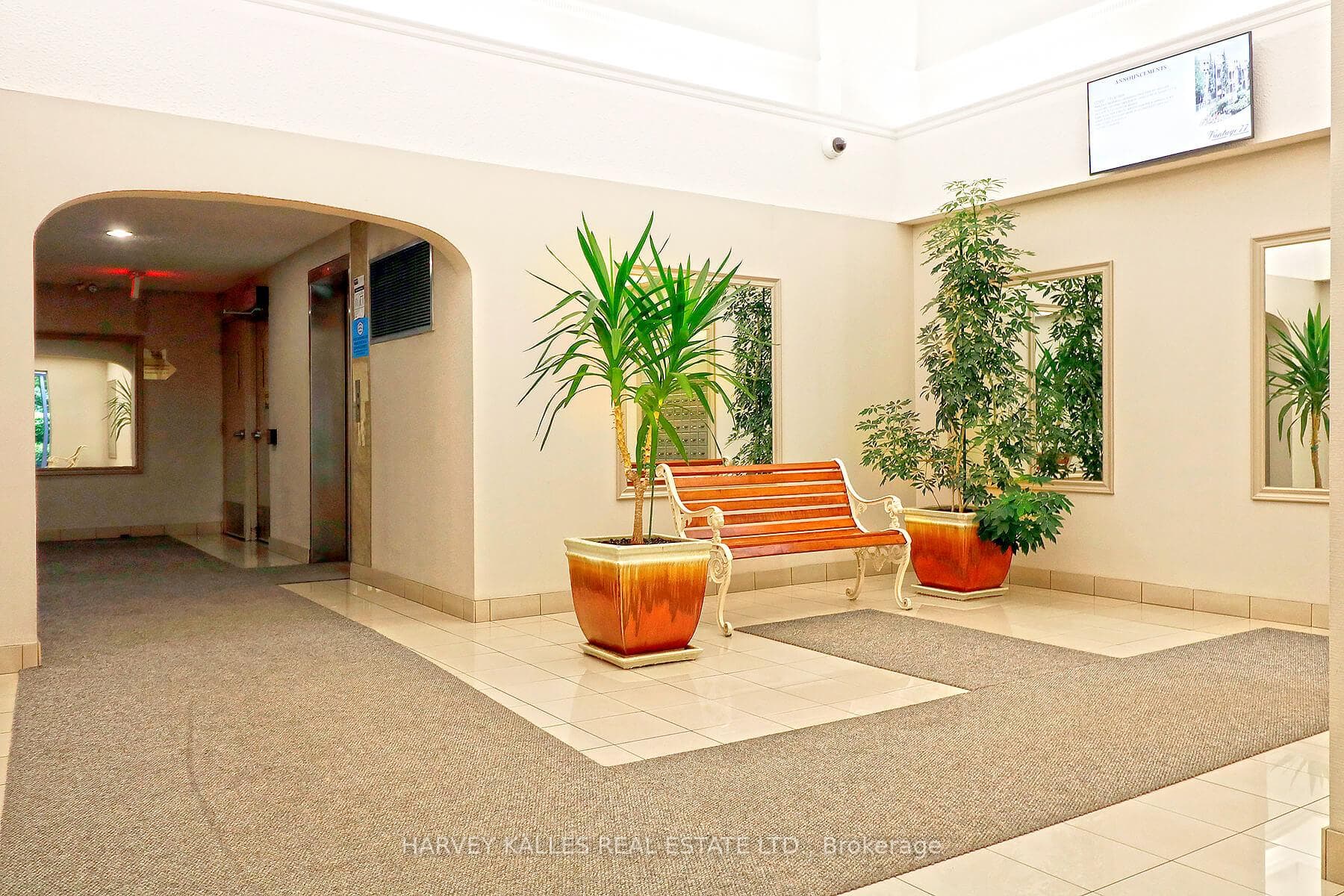 4005 Don Mills Road Unit 118 photo 22
