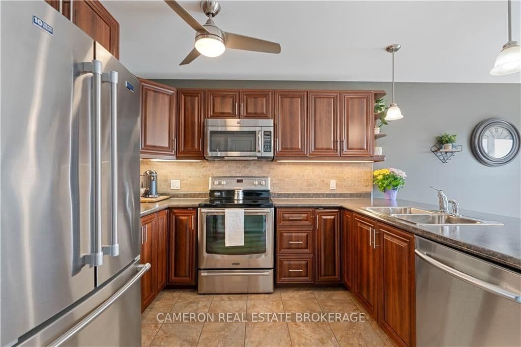 357 GLEN NORA Drive photo 6