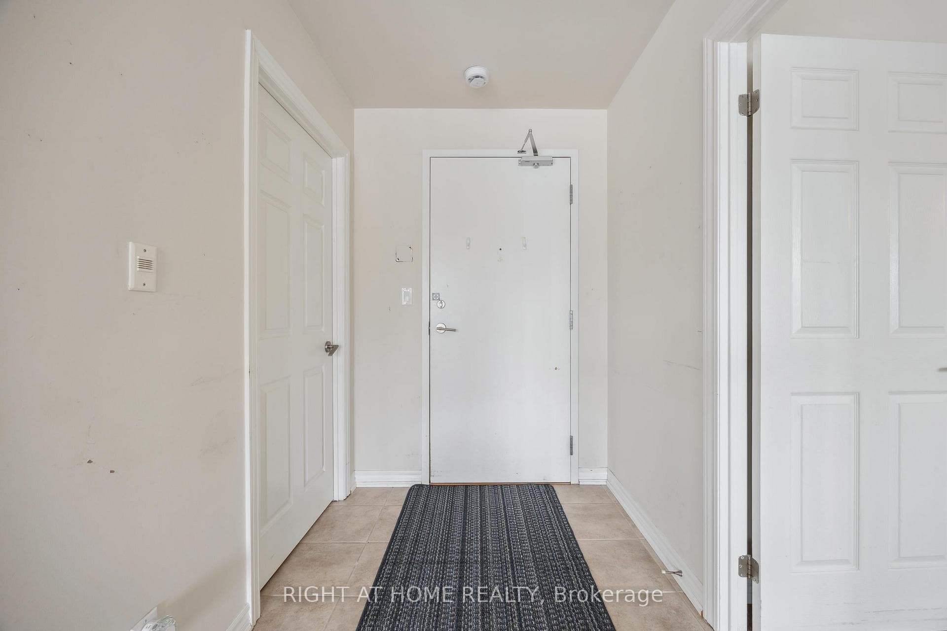 171 Shanly Street Unit 411 photo 3