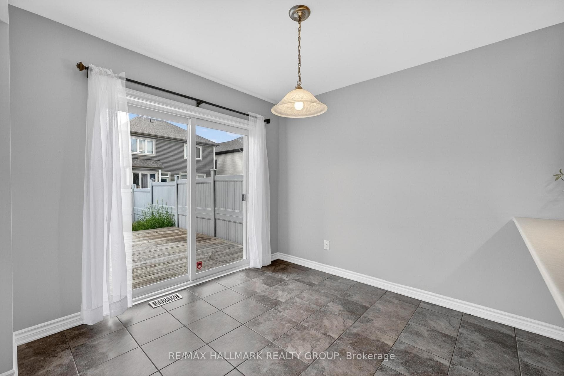 81 Switch Grass Crescent photo 13