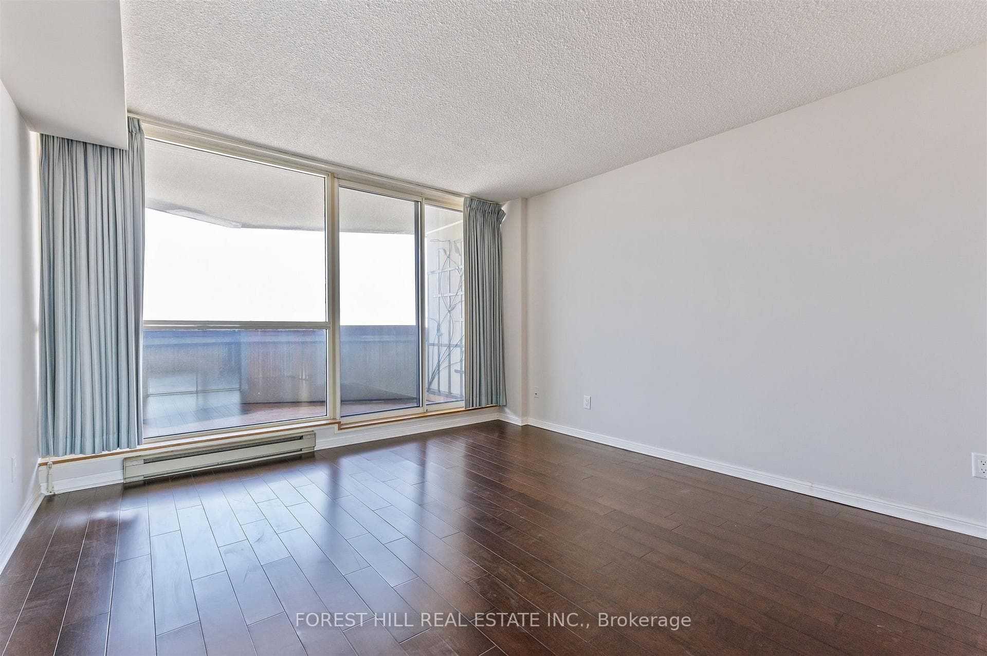 85 Skymark Drive Unit 2305 photo 26