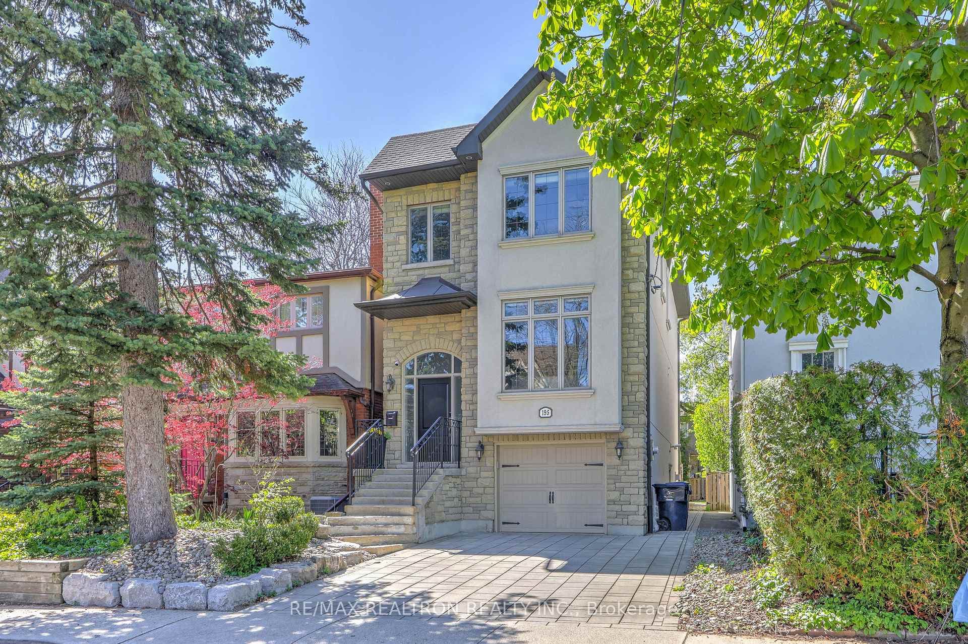 195 Douglas Avenue photo 1