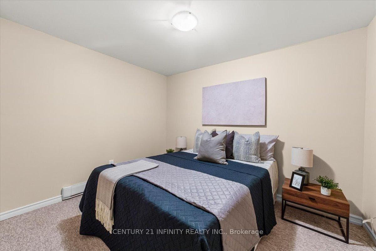 2296 Boundary Road photo 23