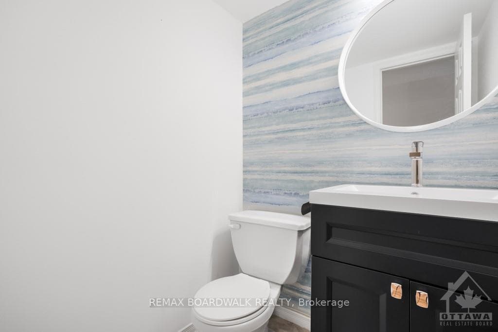 1400 Wildberry Court Unit 19 photo 12