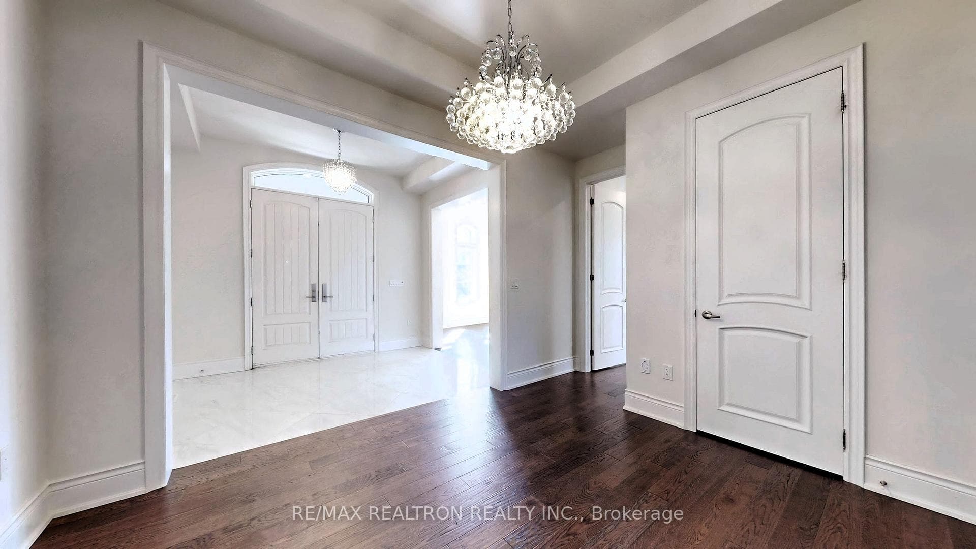 Large Foyer with space for Circular Accent Table
