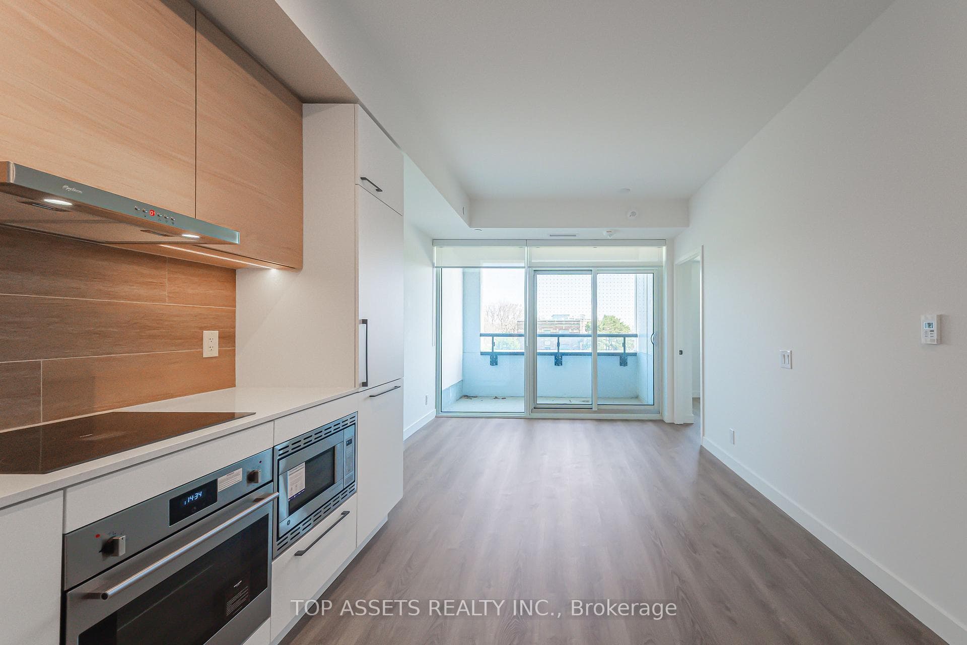 1050 Eastern Avenue Unit 311 photo 7
