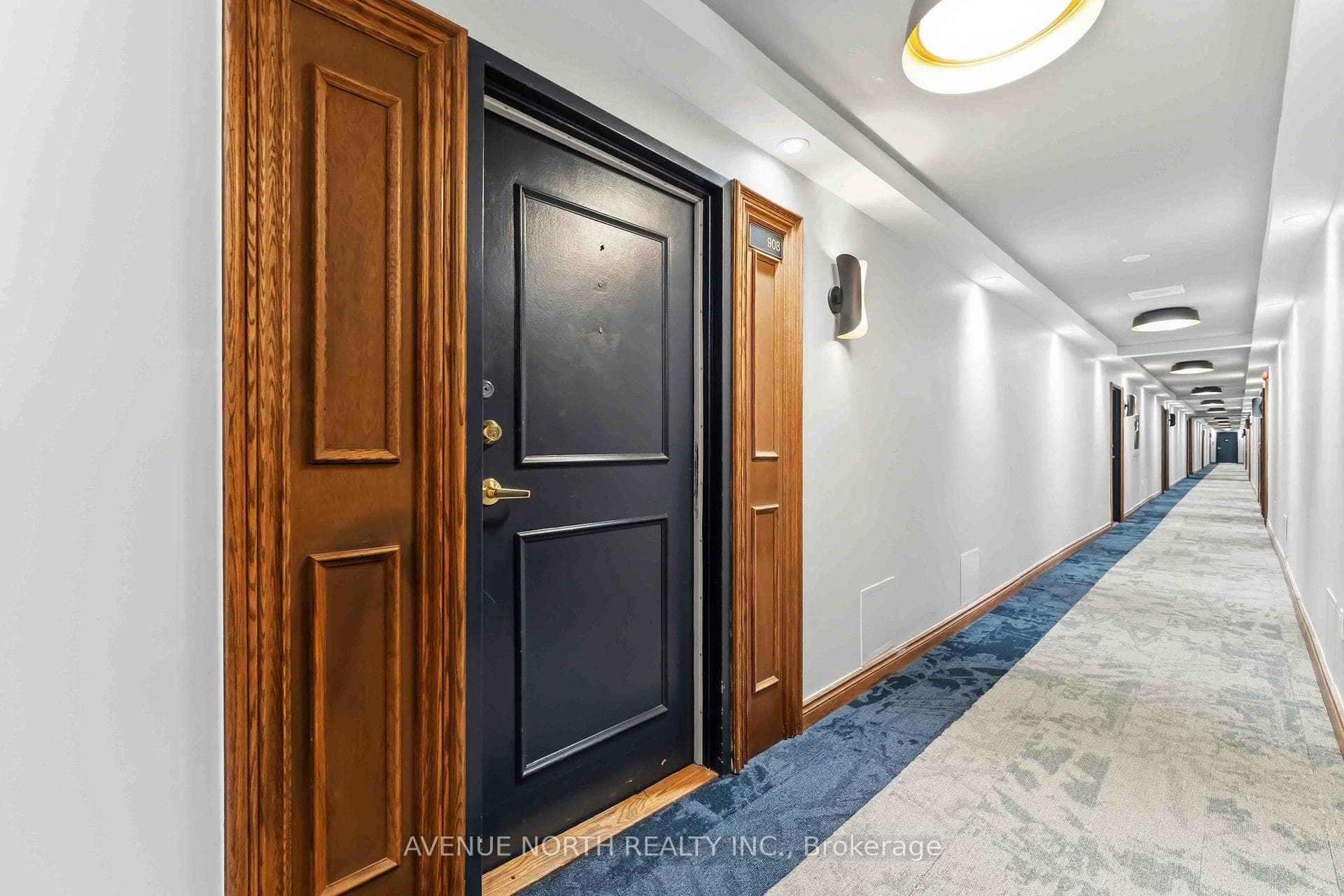 500 Laurier Avenue Unit 908 photo 4