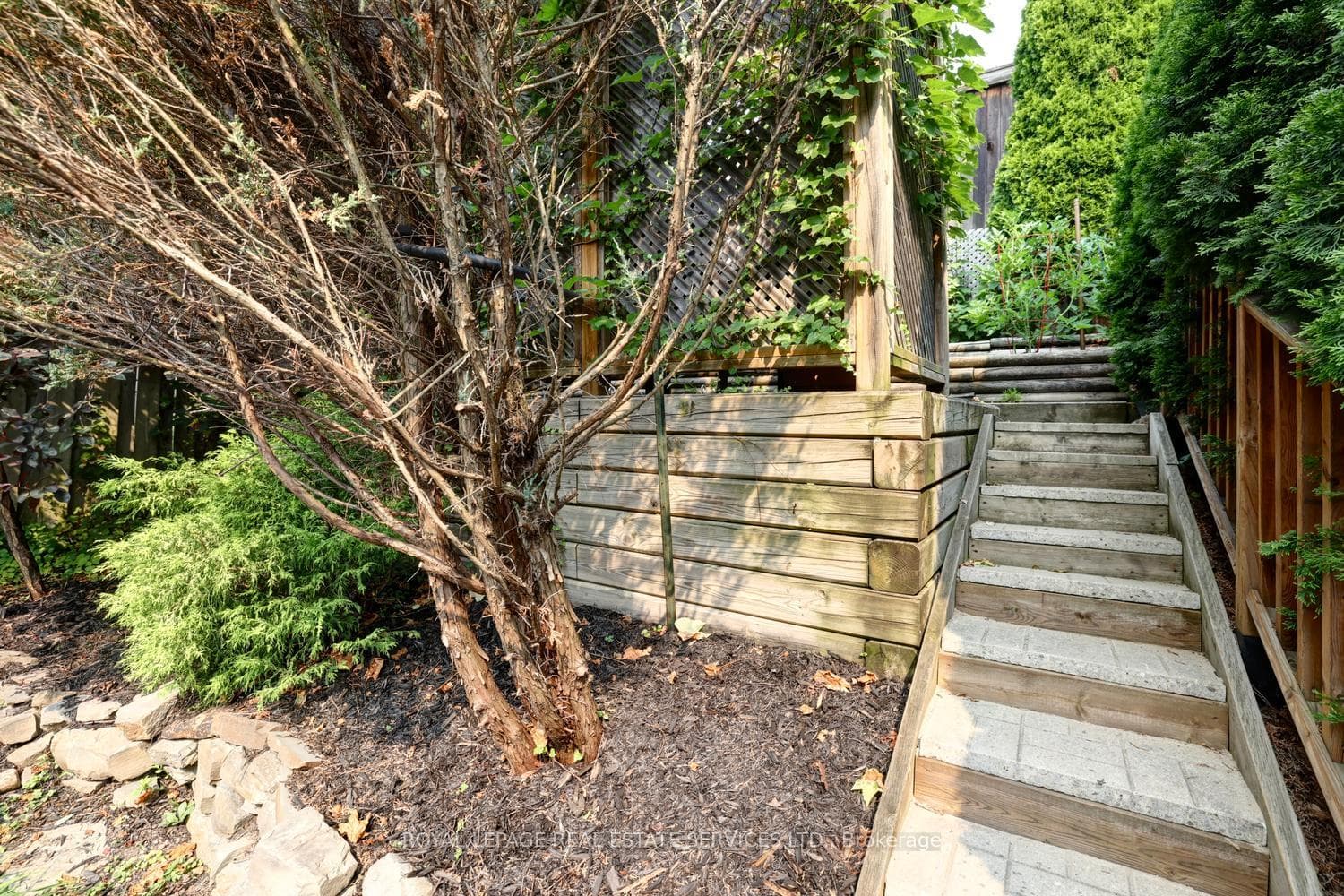 1148 Bonin Crescent photo 29