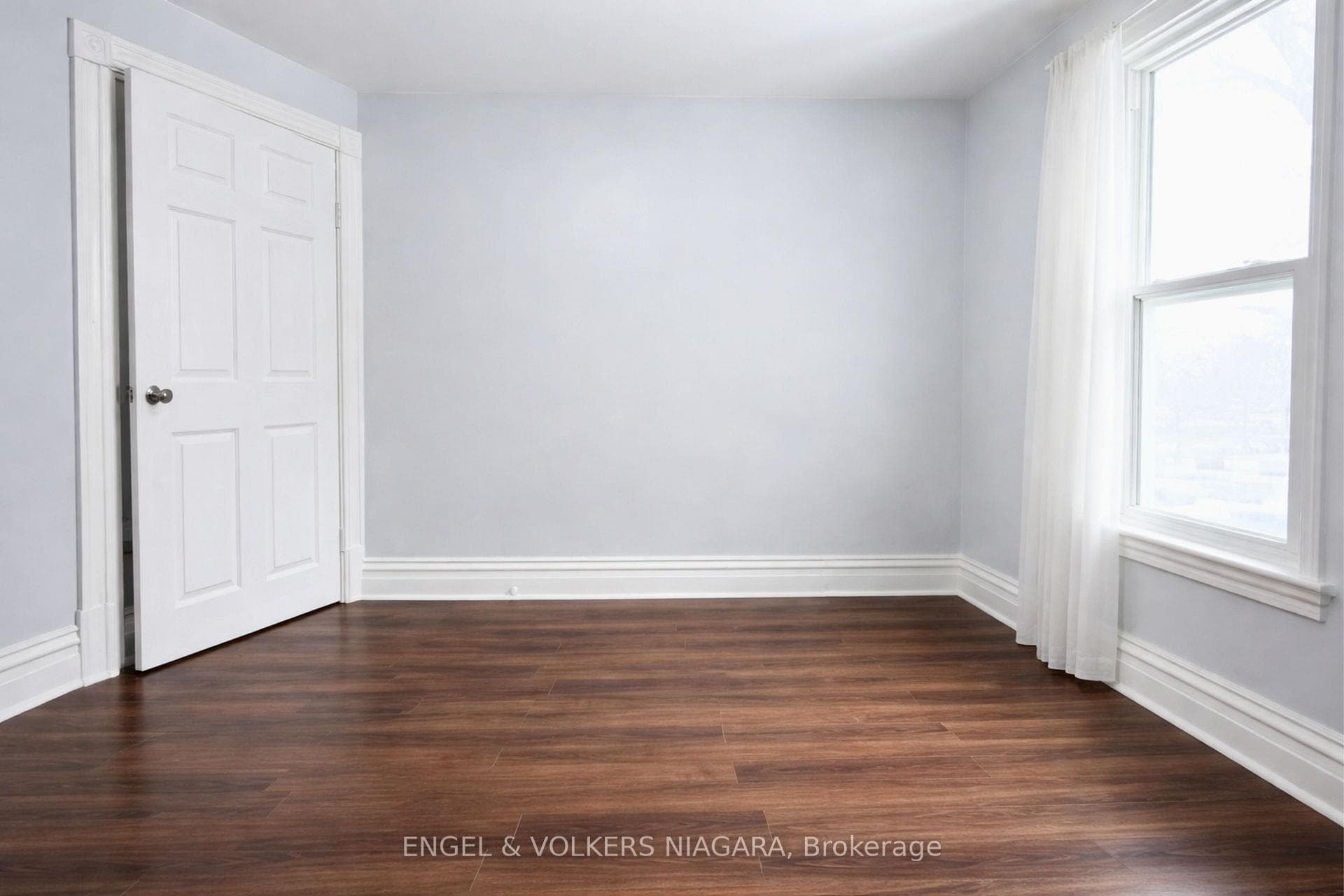Upstairs Bedroom #3