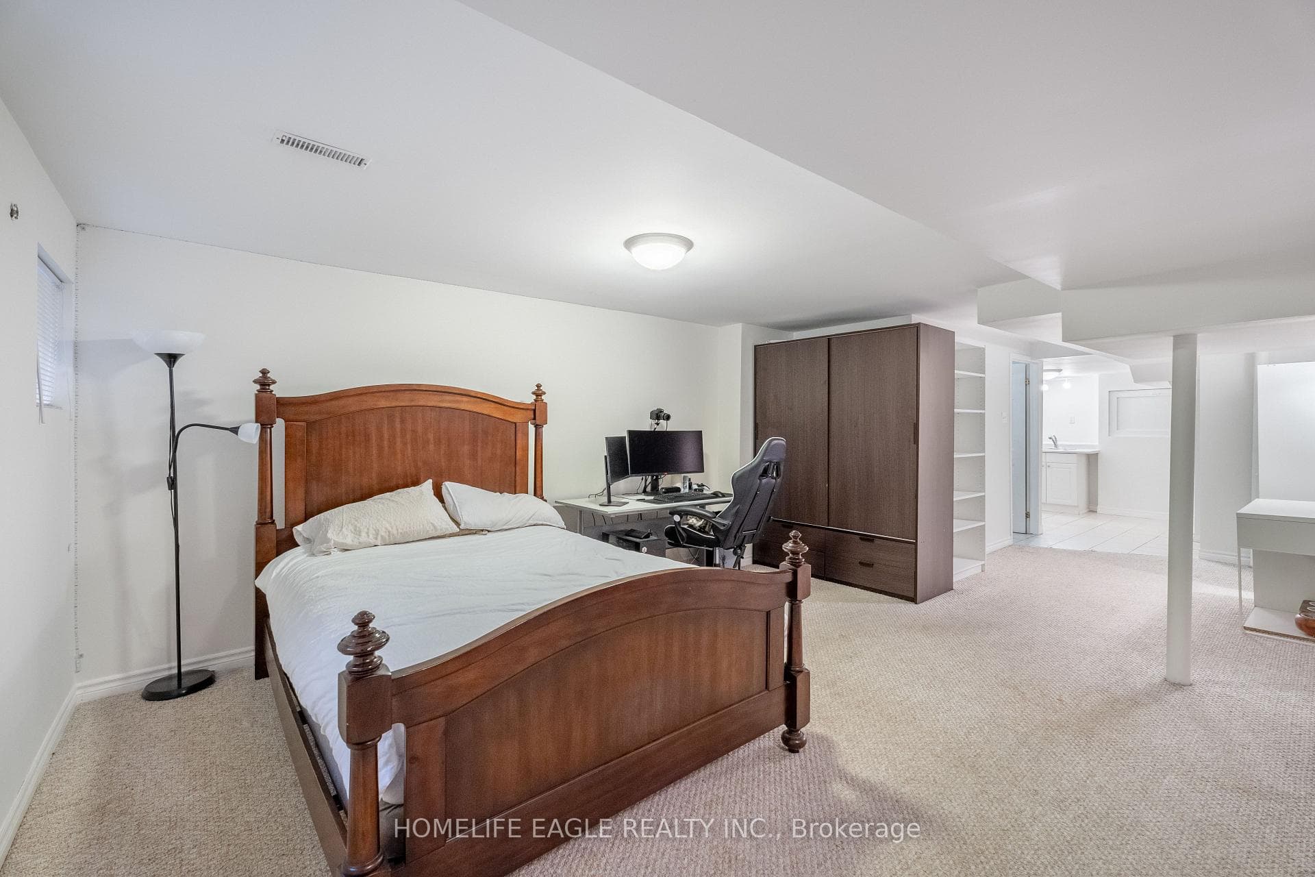 66 Jordanray Boulevard photo 21