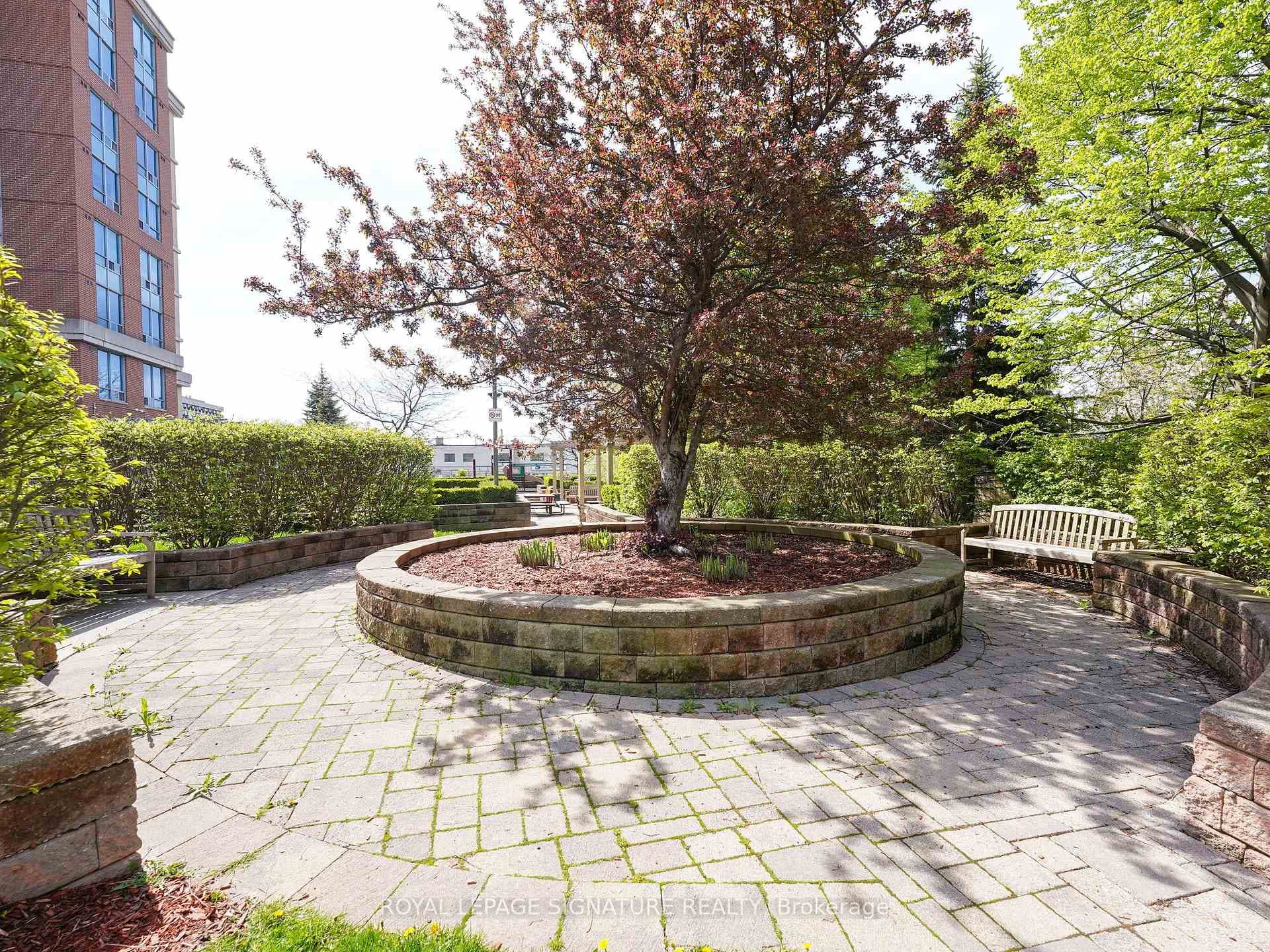 2772 Keele Street Unit 407 photo 40