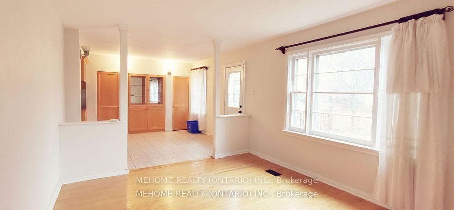 63 Anndale Drive photo 3