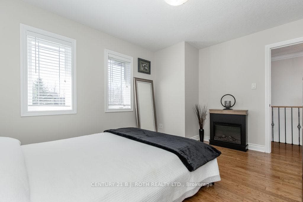12 Lloyd Cook Drive photo 27