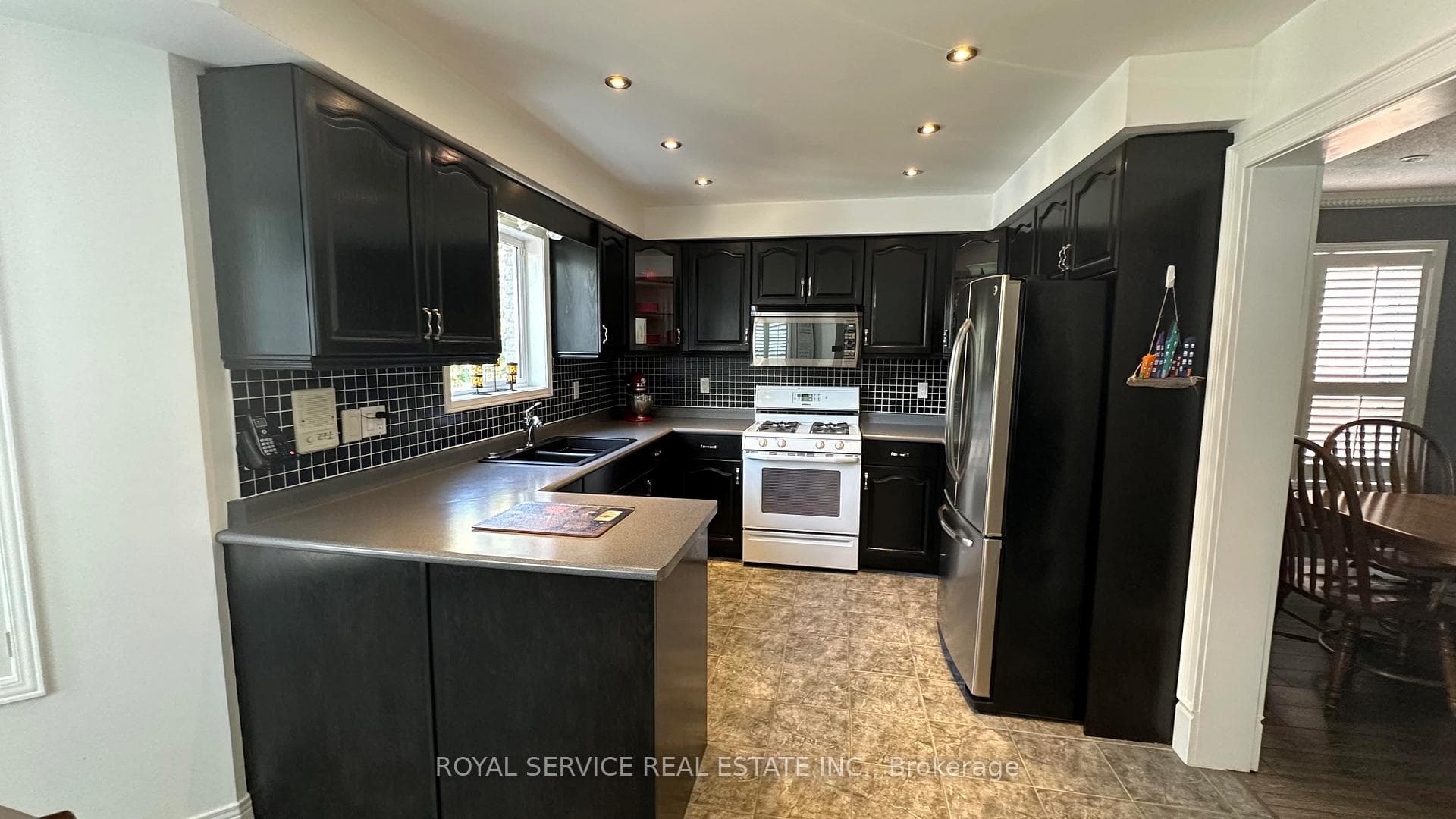 10 Boswell Drive photo 13
