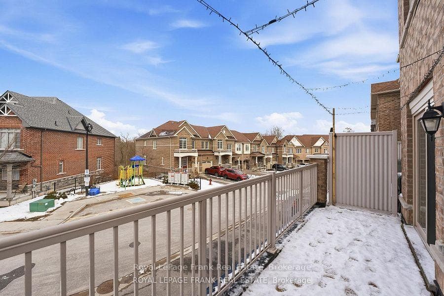 6 Aldridge Lane photo 39