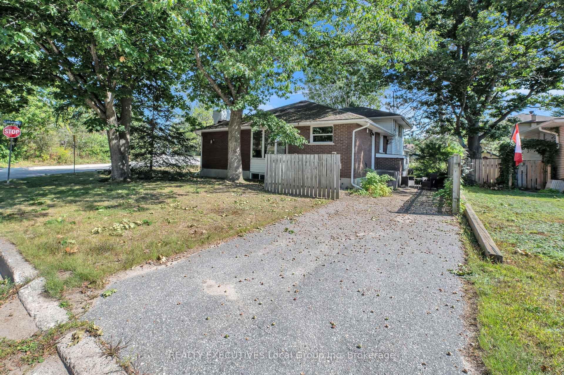 397 CAMELOT Drive photo 2