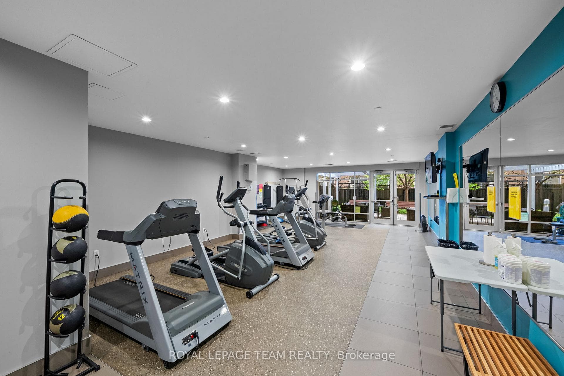 100 Champagne Avenue Unit 410 photo 25