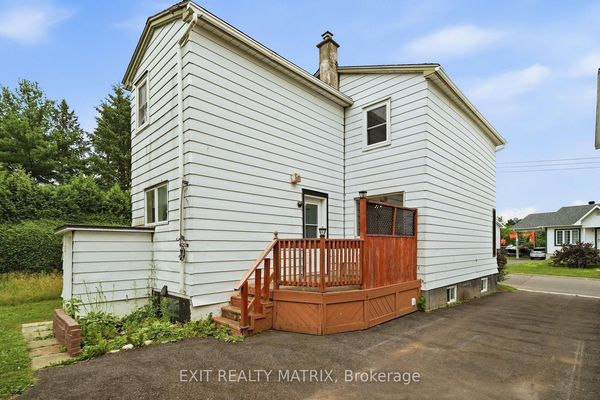281 Higginson Street photo 27