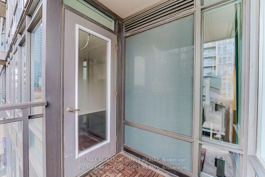 15 Brunel Court Unit 703 photo 30