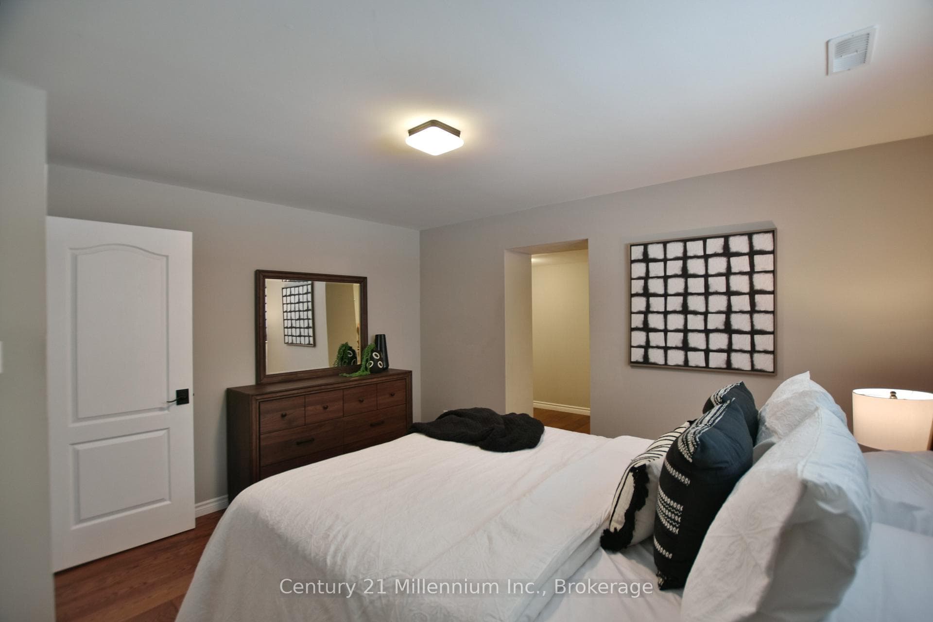 117 STANLEY Street photo 42
