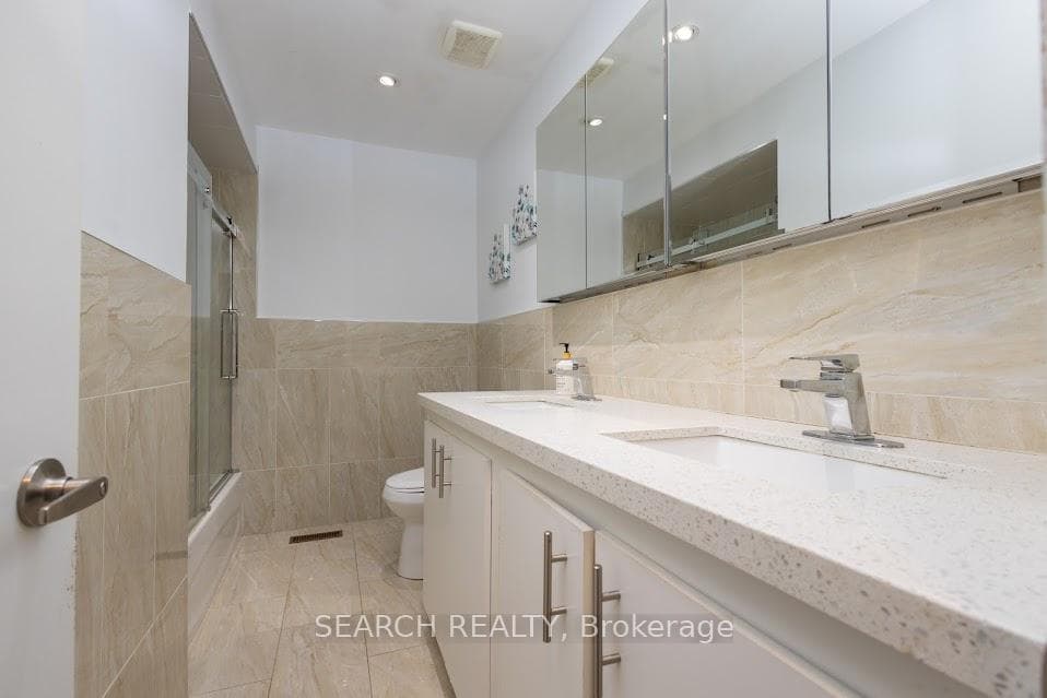 62 Dantek Court photo 17