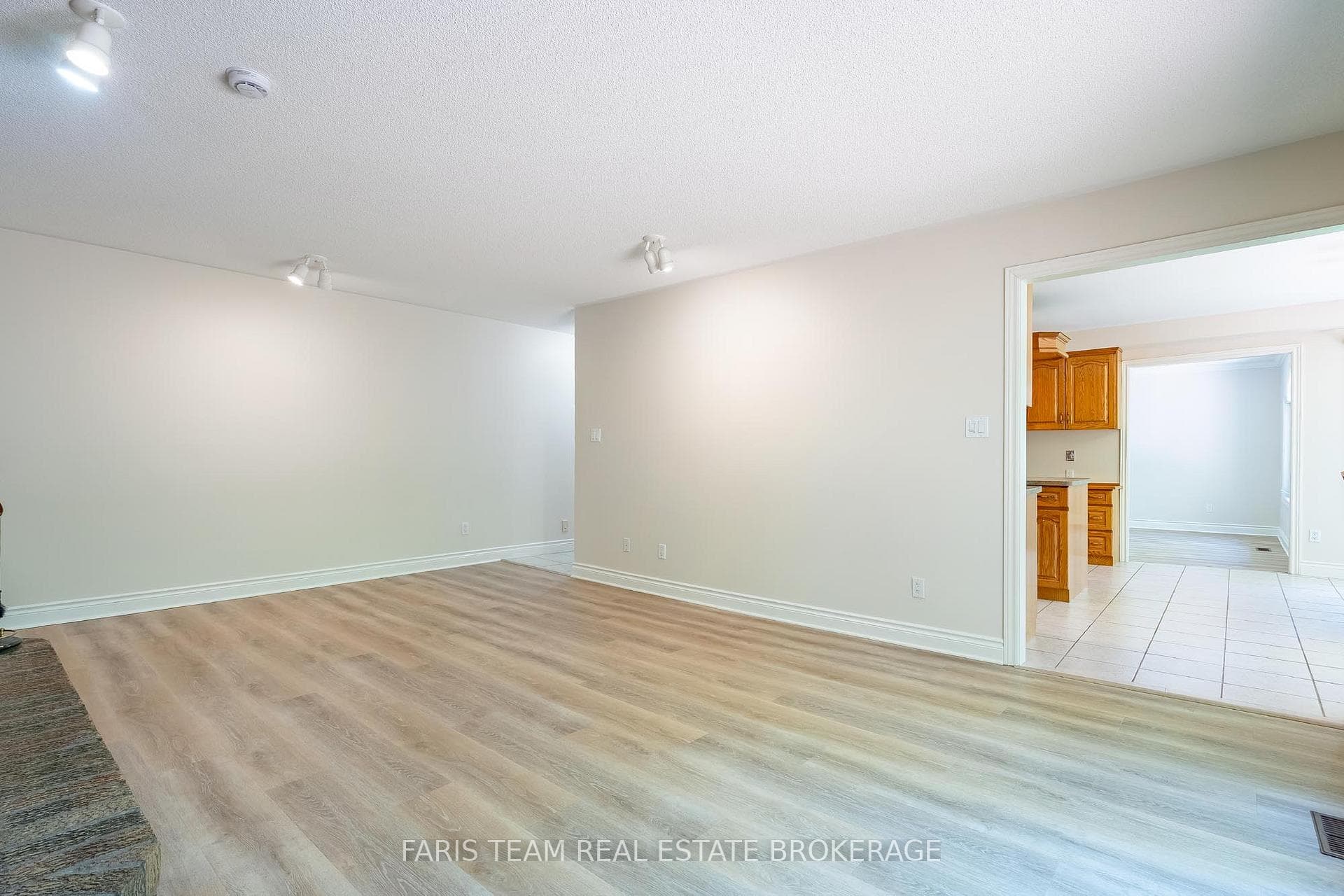 2088 Wilkinson Street photo 16