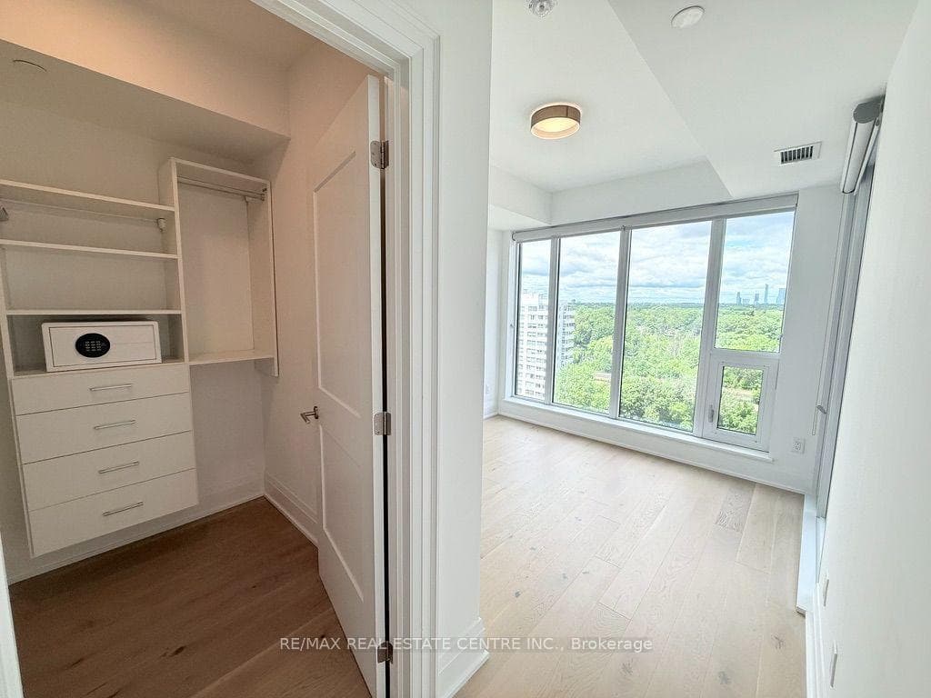 21 Park Street Unit 1507 photo 18