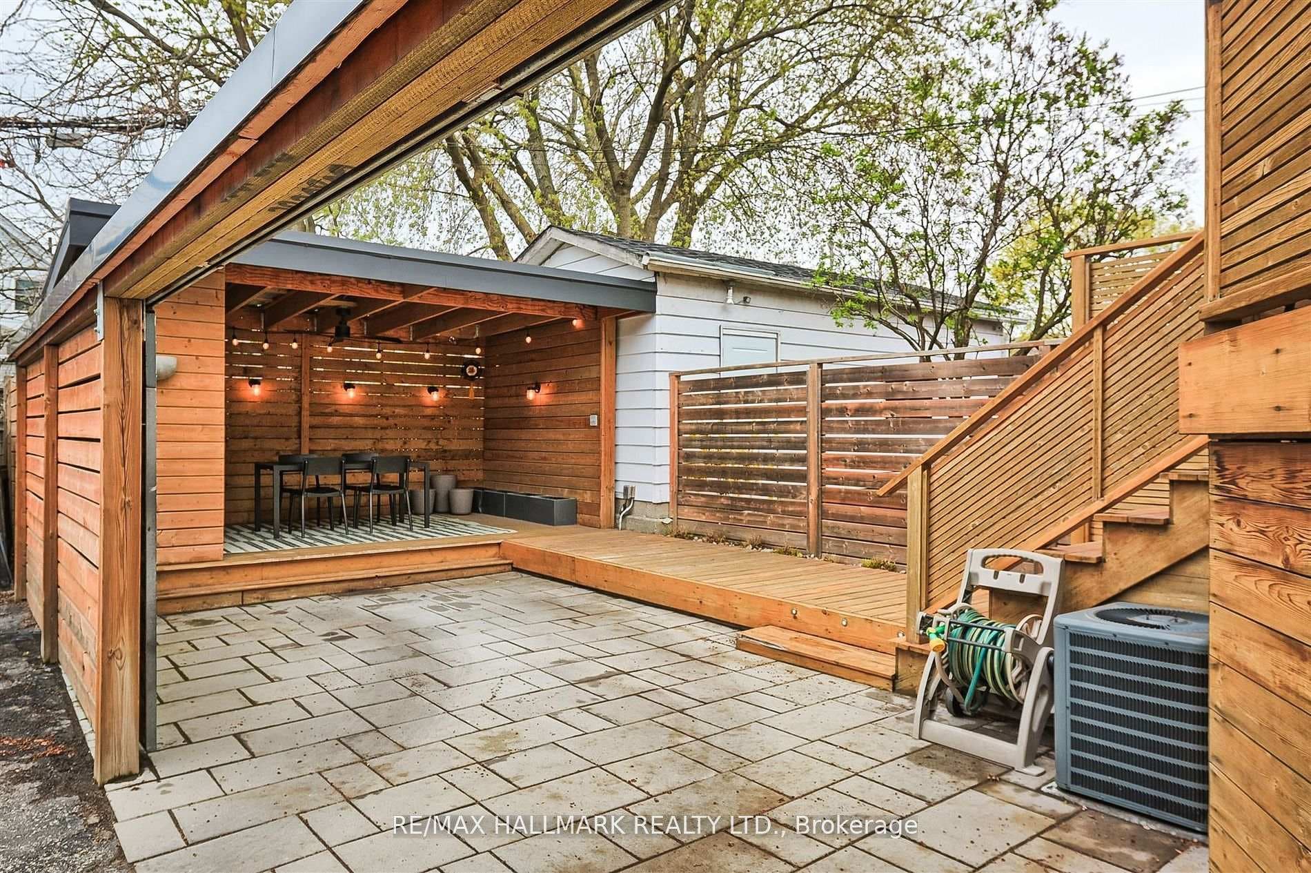 110 Wiley Avenue photo 35