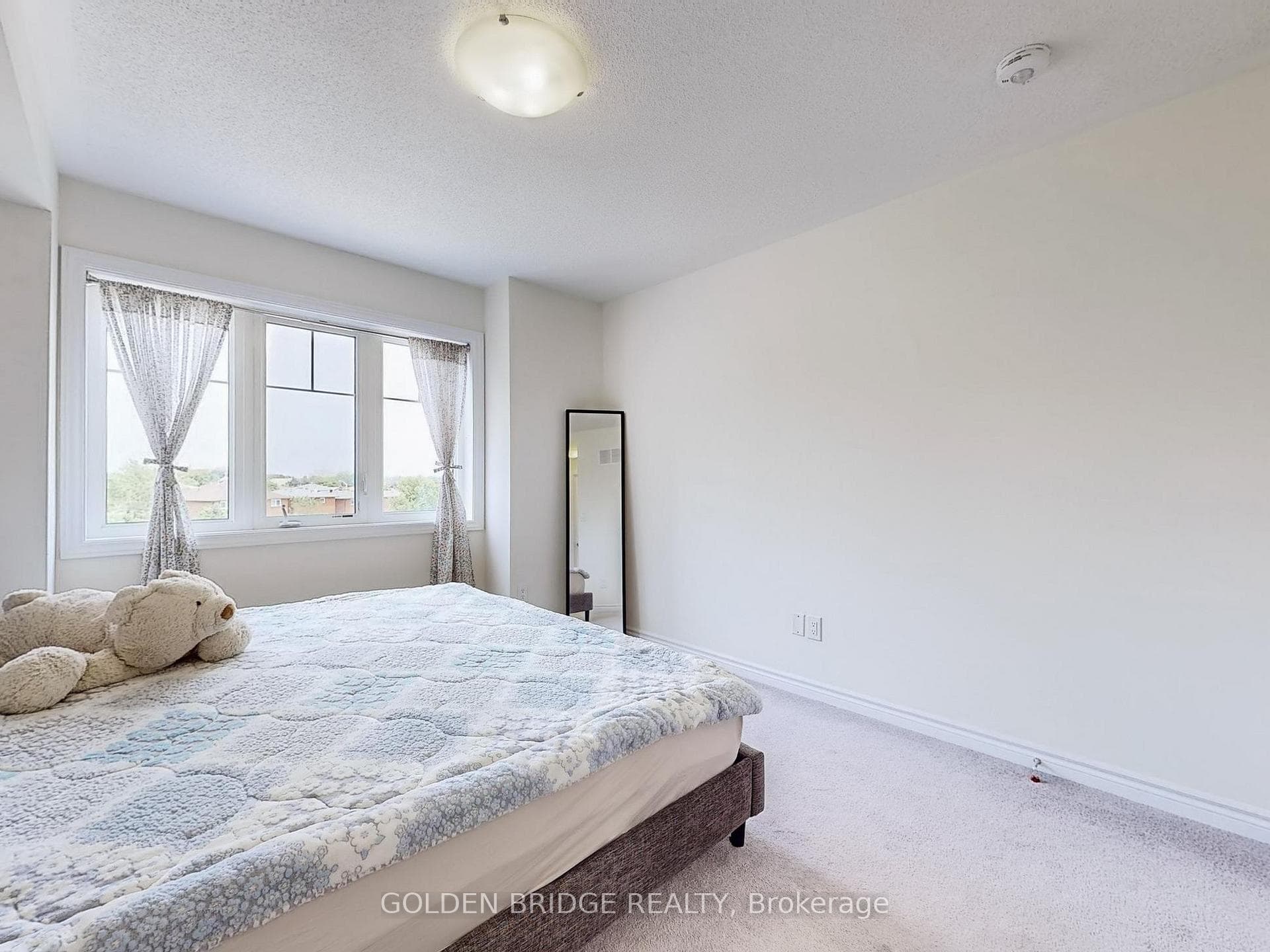 17 Eaton Park Lane Unit 4 photo 12