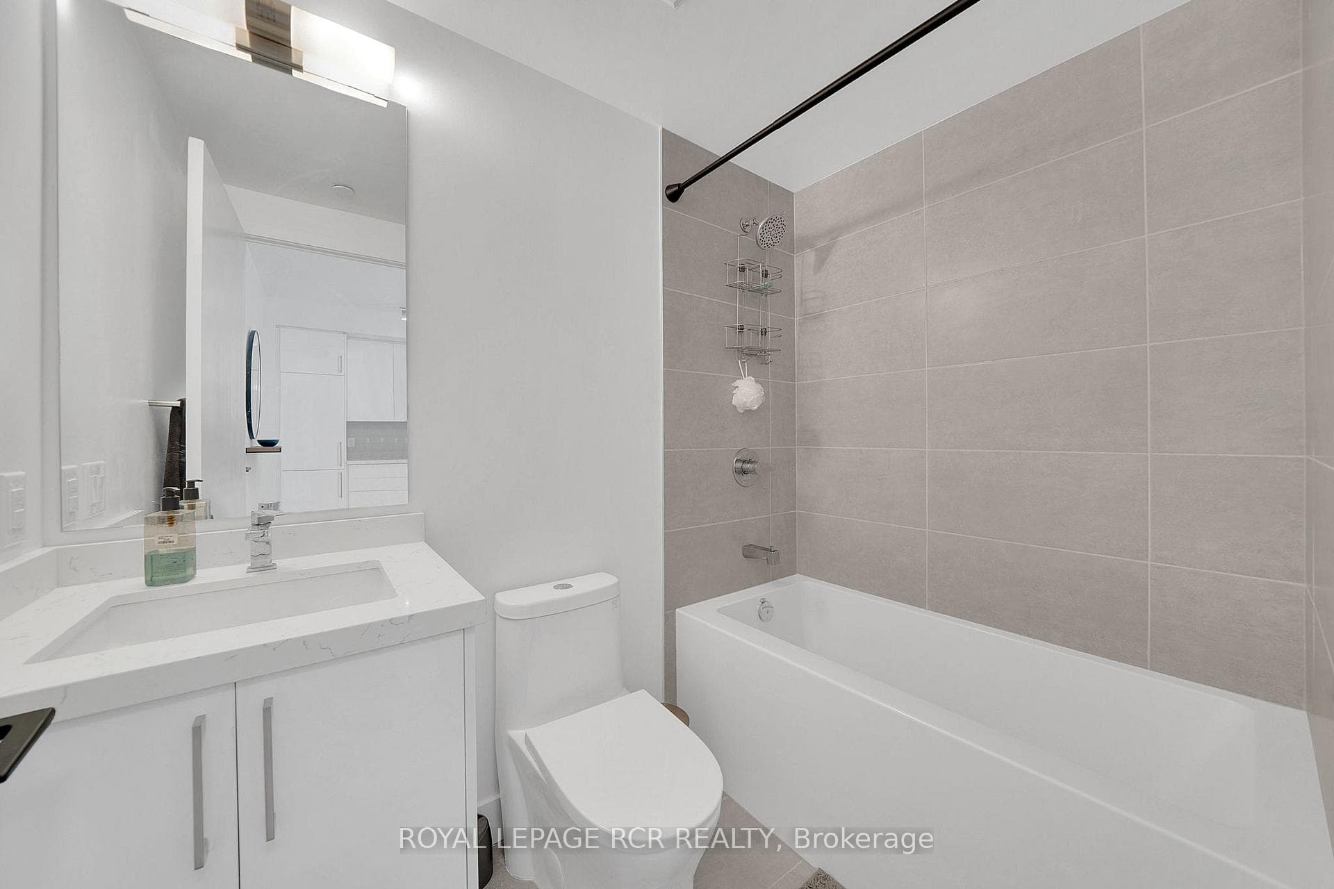 4-piece Washroom