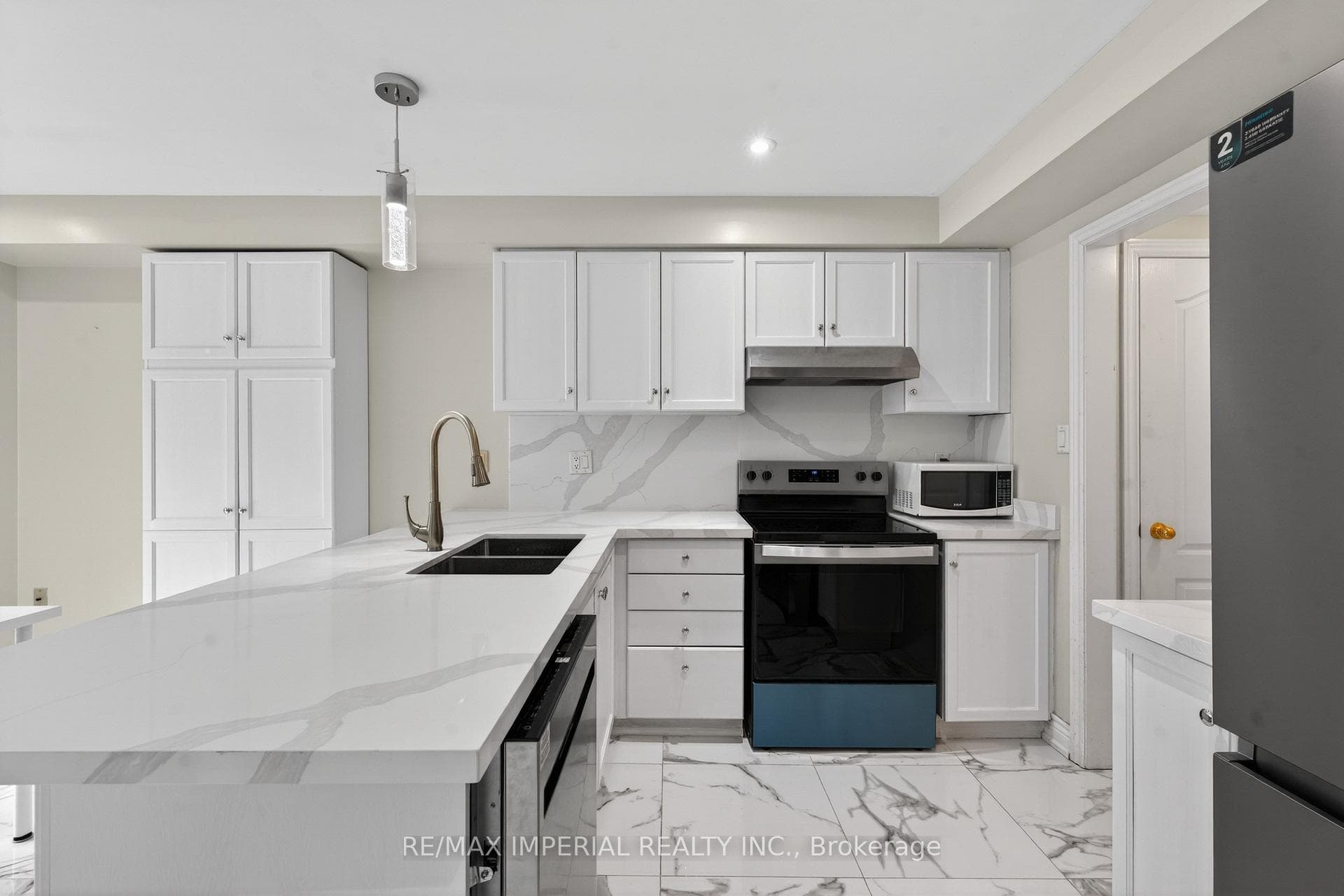 103 Ferdinand Avenue photo 16