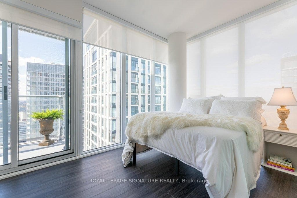 195 Redpath Avenue Unit 3612 photo 10