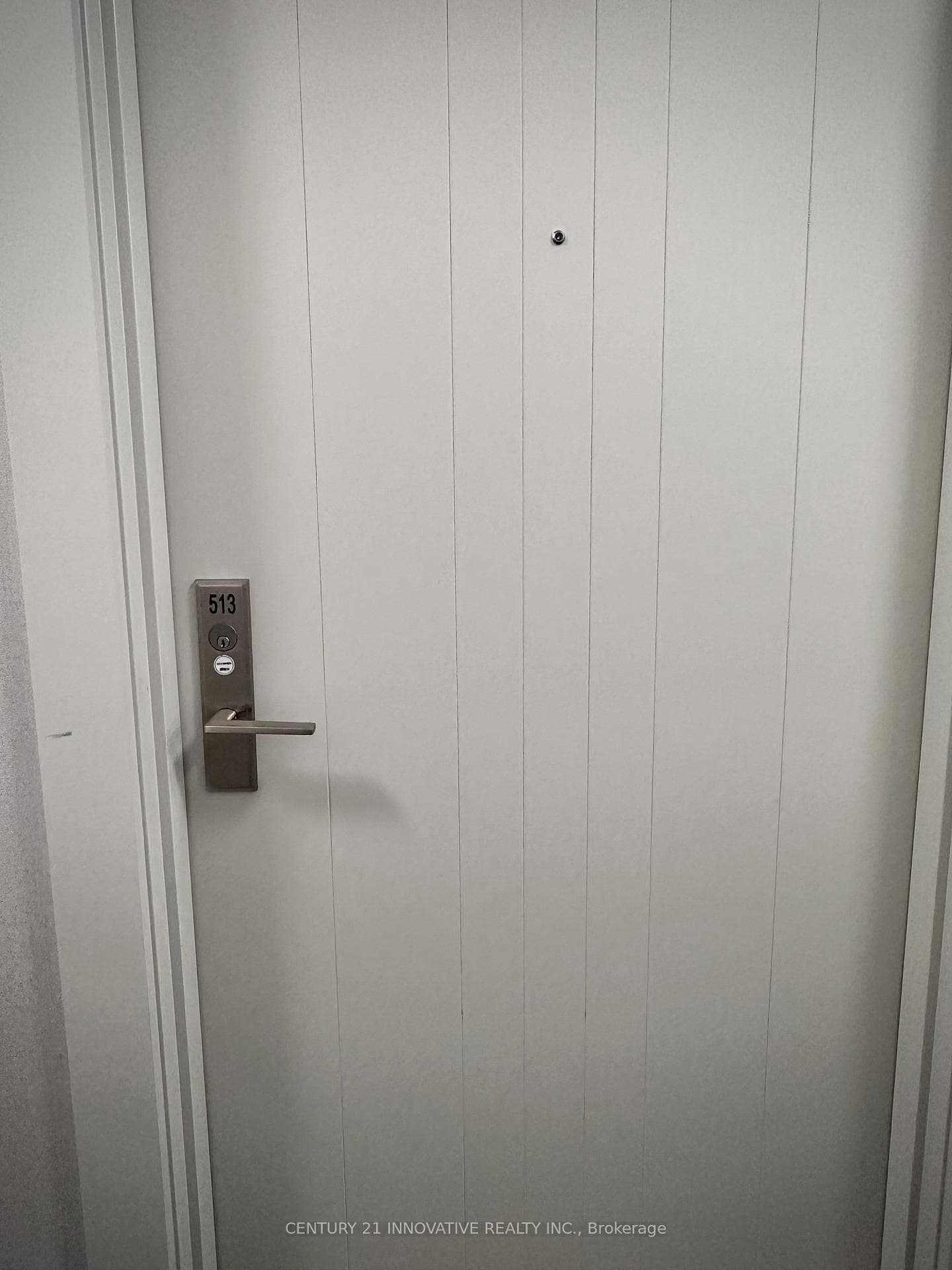 2550 Simcoe Street Unit 513 photo 5
