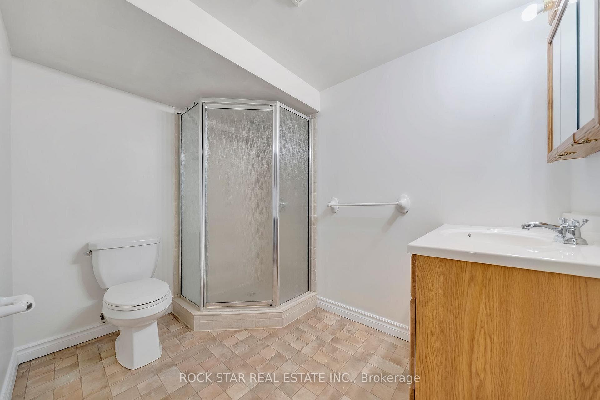 17 Bendingroad Crescent photo 26